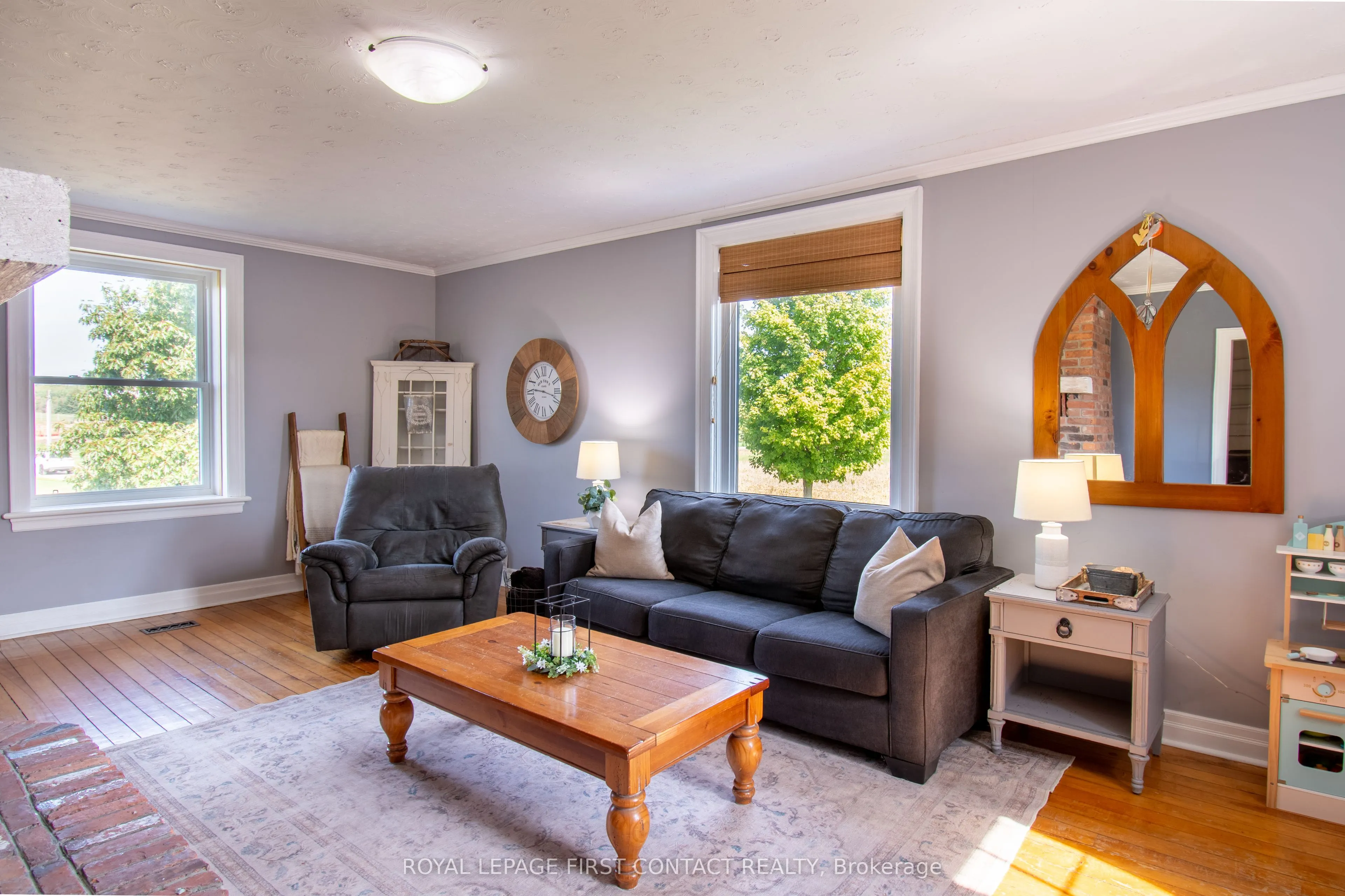 1293 Rainbow Valley Road E