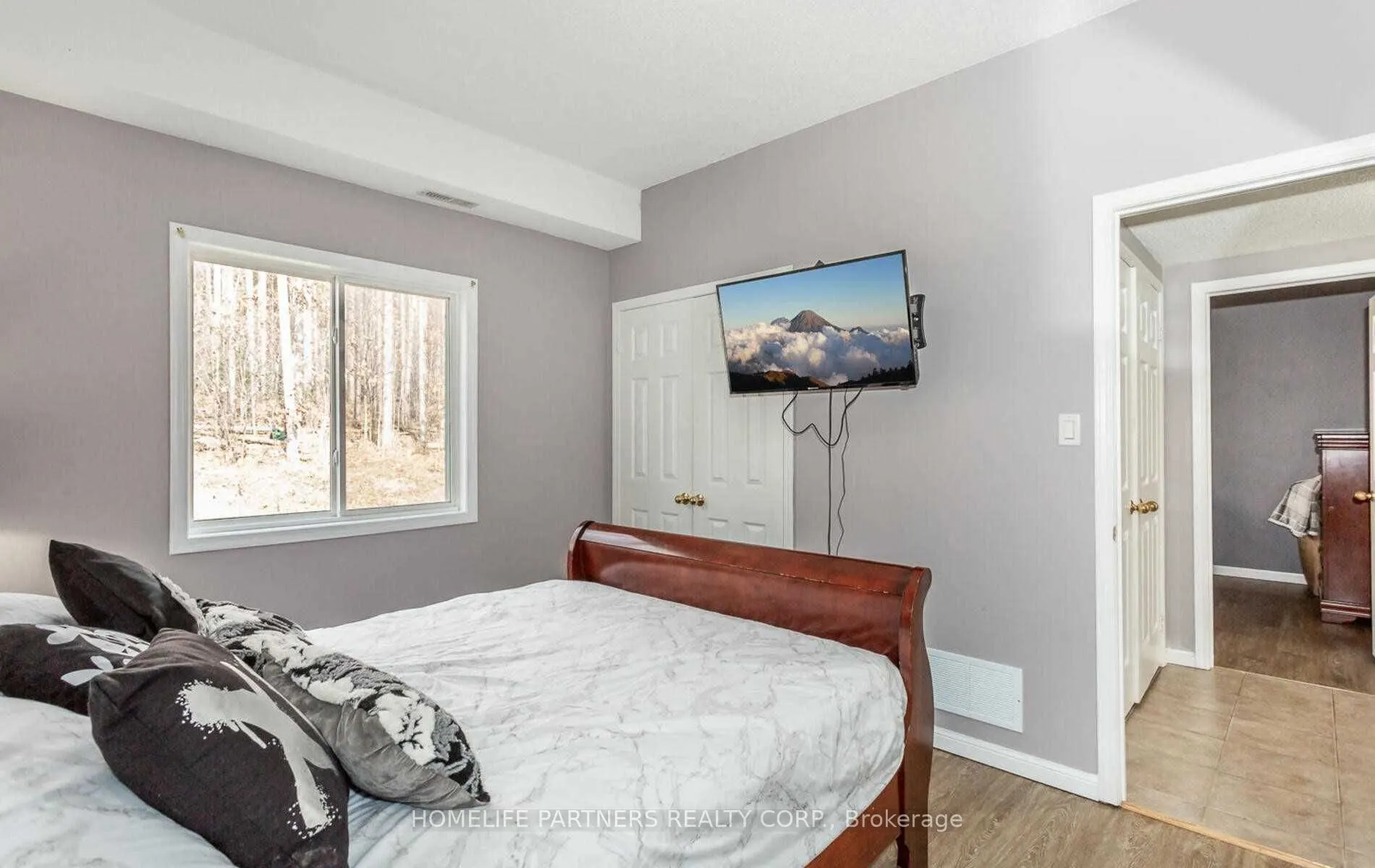 366 Edgehill Drive, #Upper