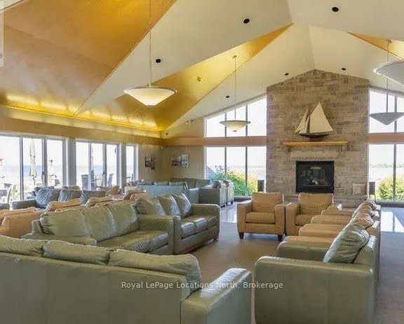 639 Johnston Park Avenue, #4