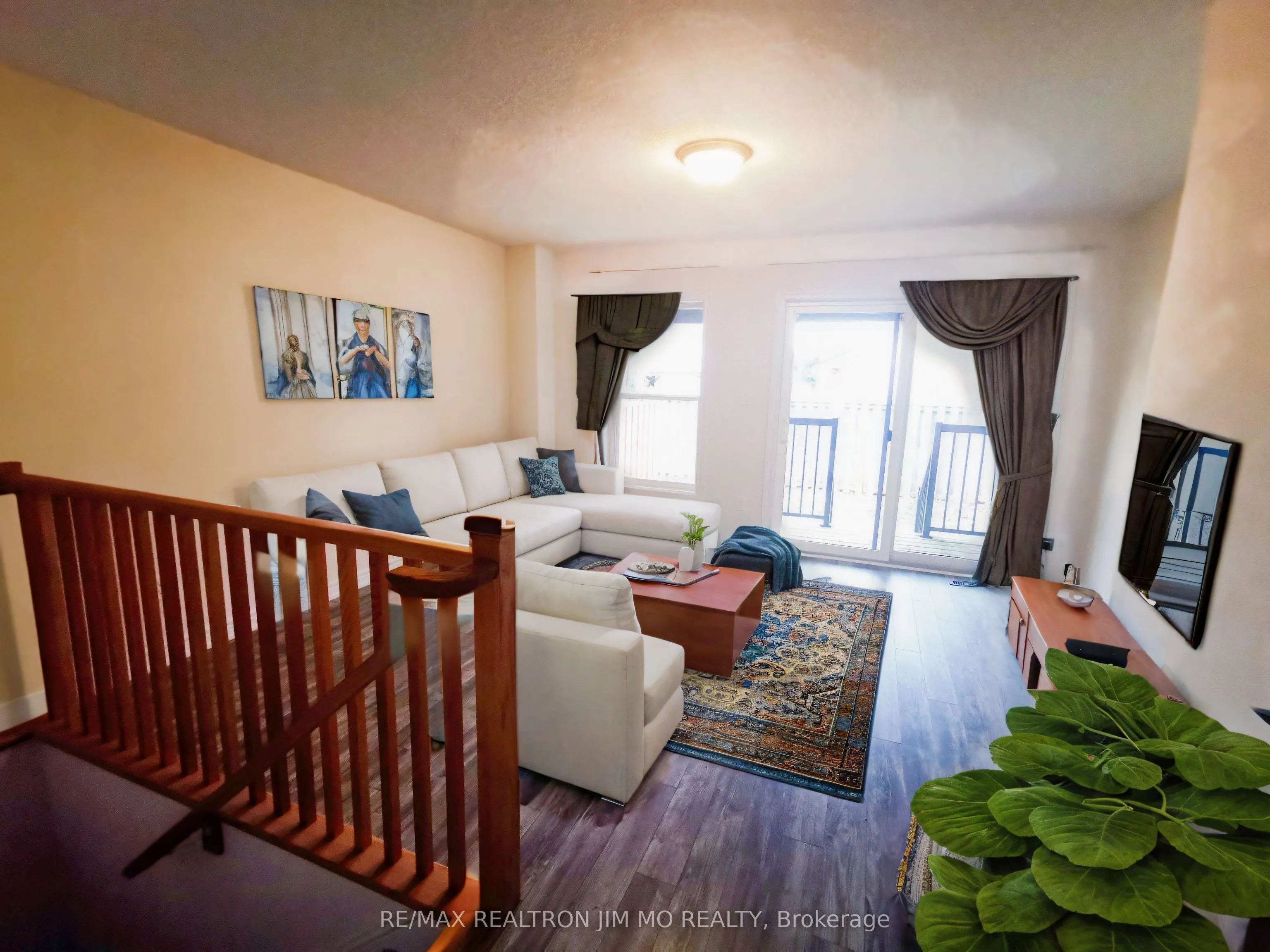 1 Leggott Avenue, #11