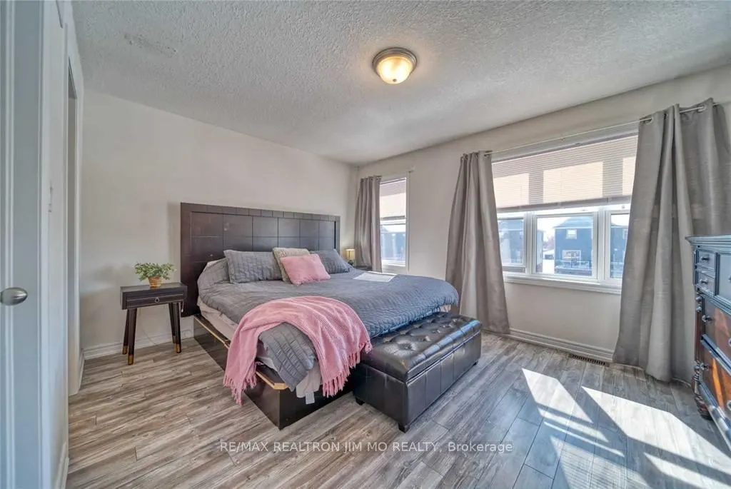 1 Leggott Avenue, #11