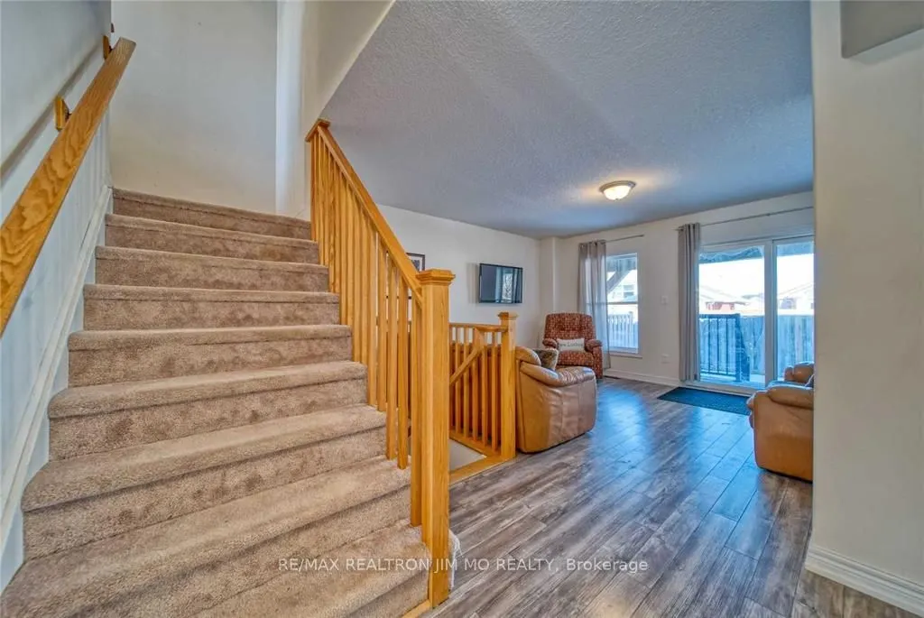 1 Leggott Avenue, #11