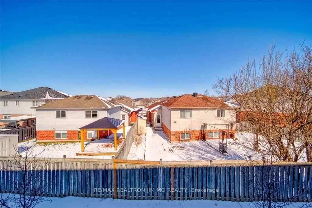 1 Leggott Avenue, #11
