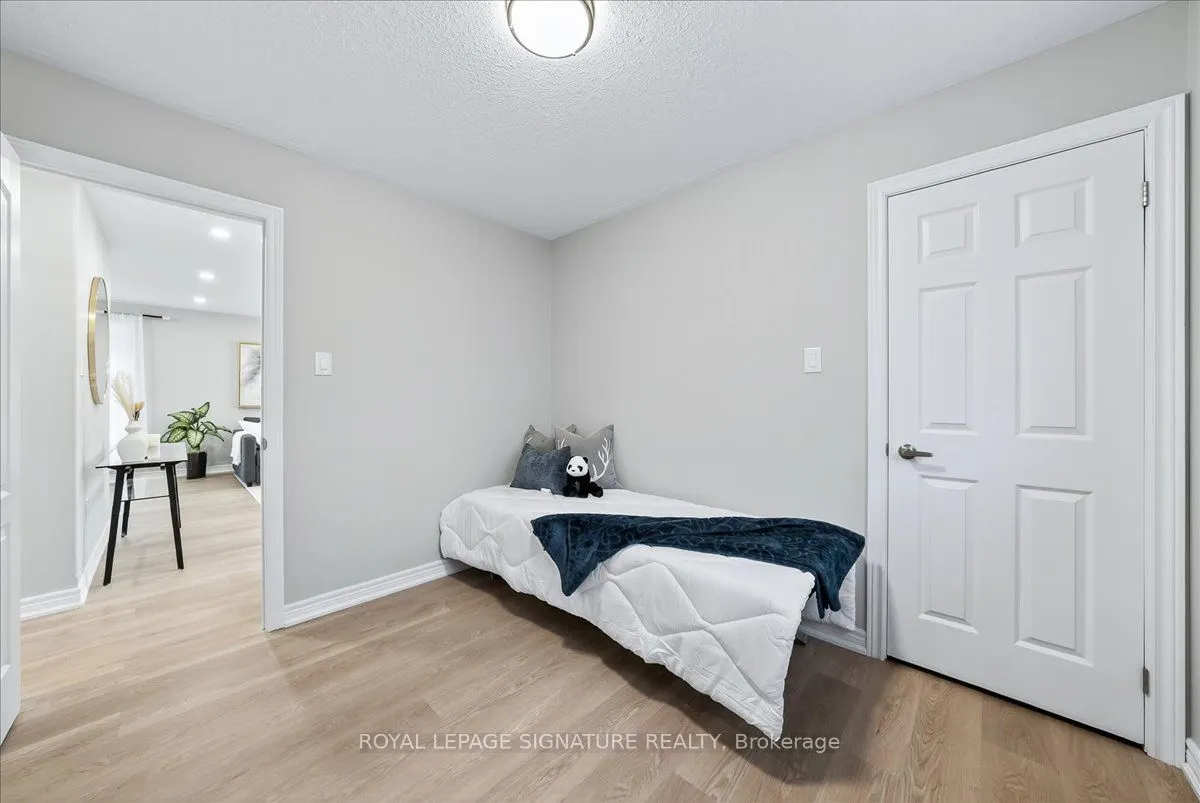 83 Sun King Crescent