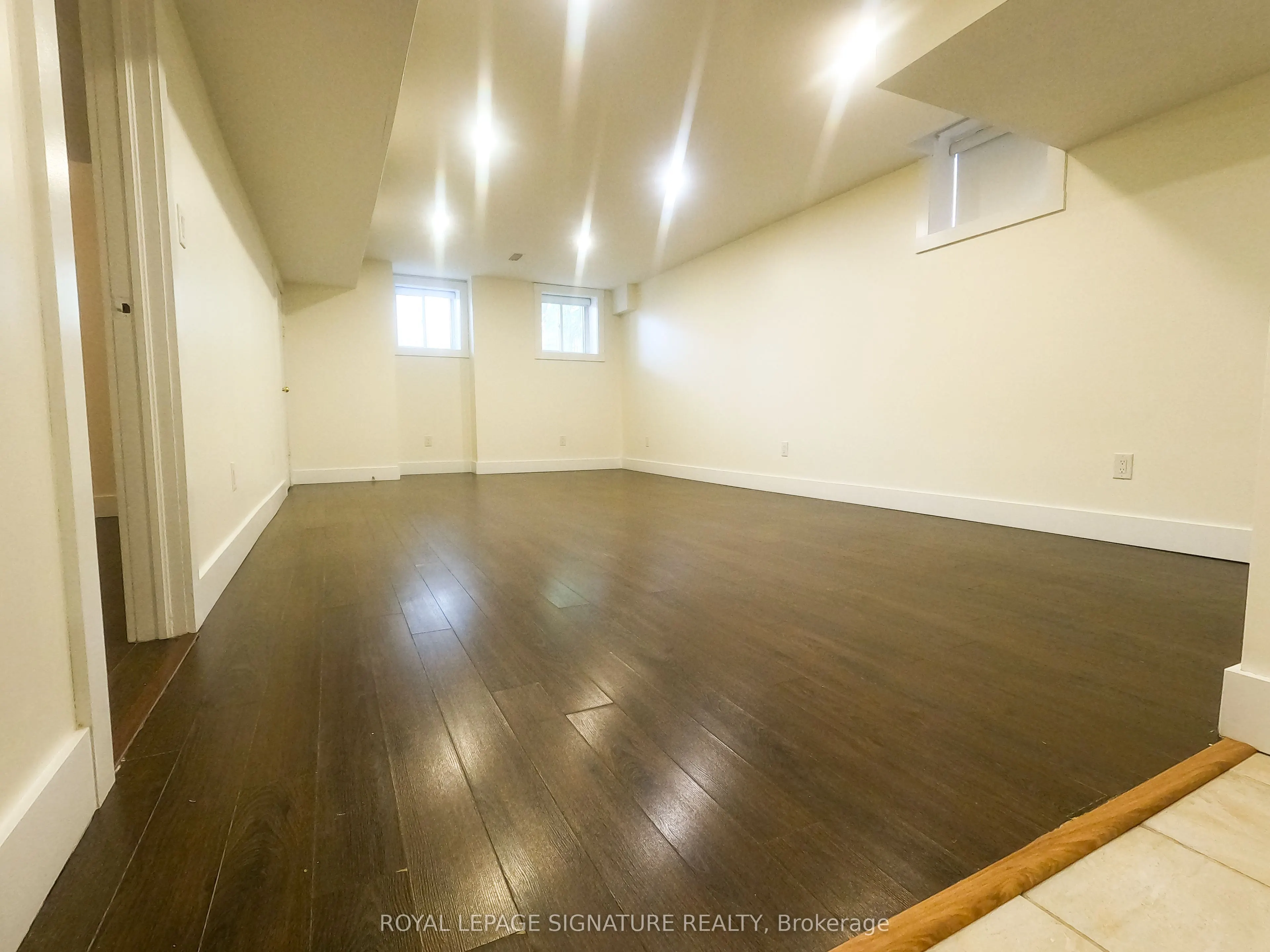 47 LAKE Crescent S