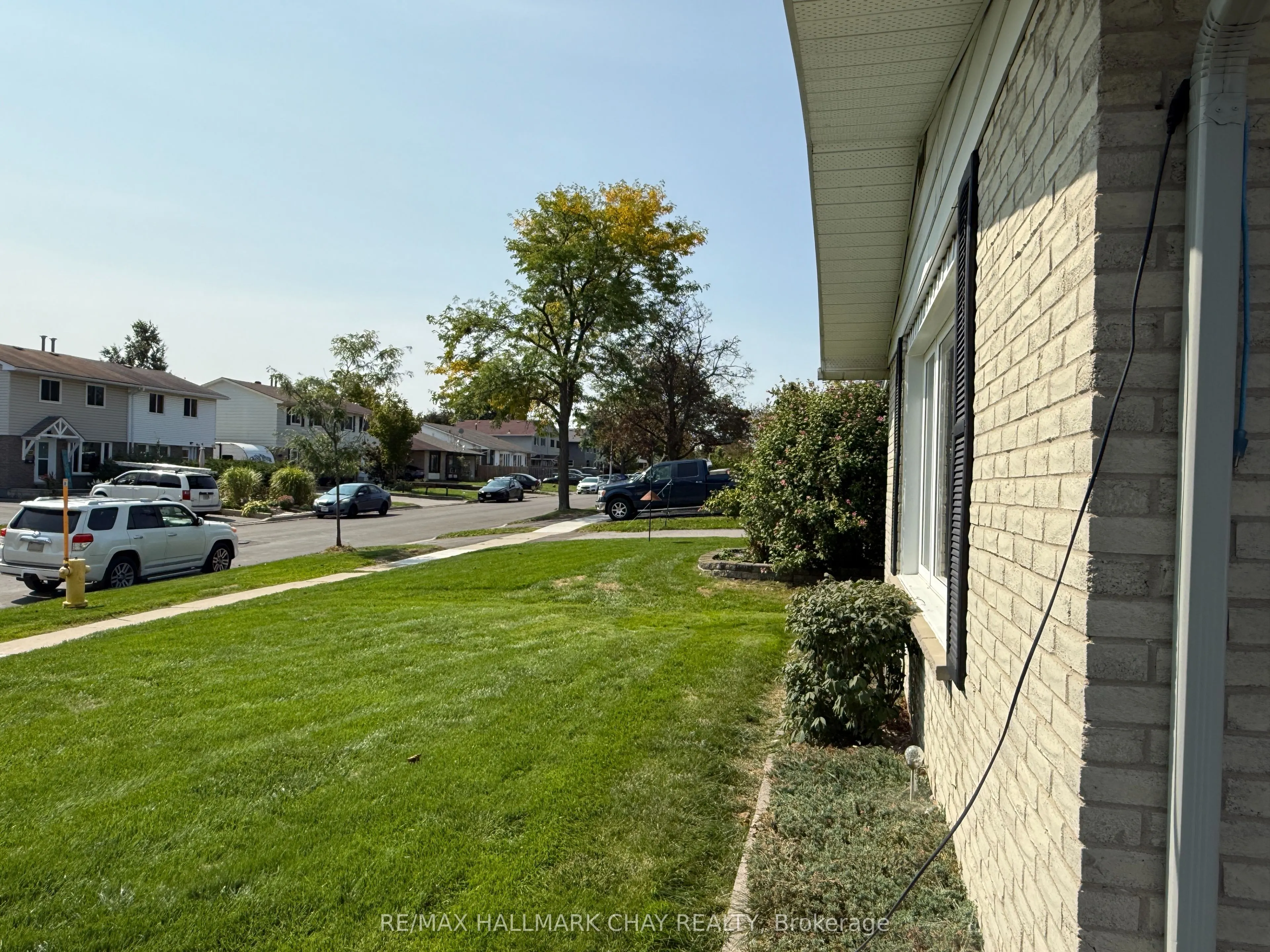114 Daphne Crescent