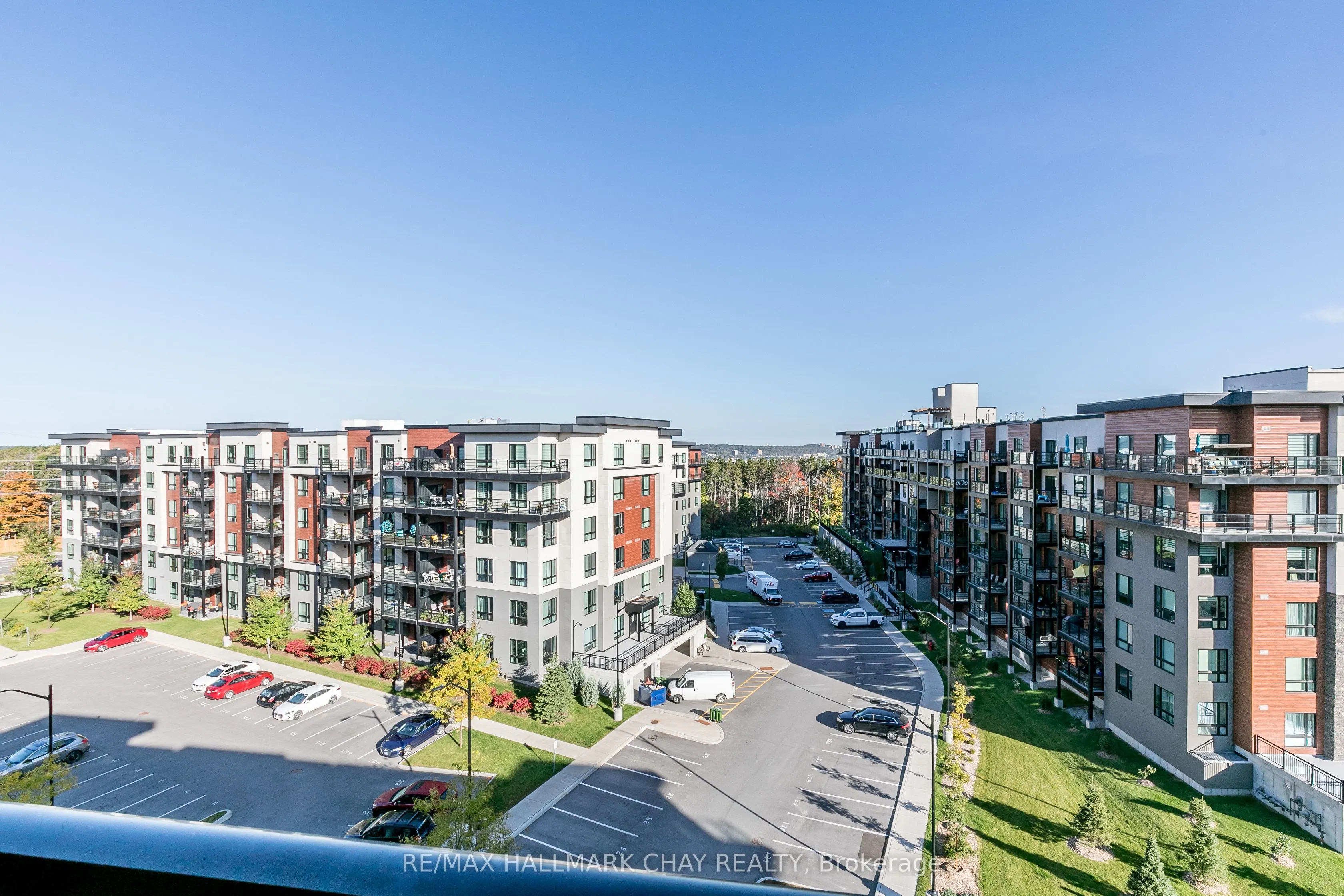 304 Essa Road, #607
