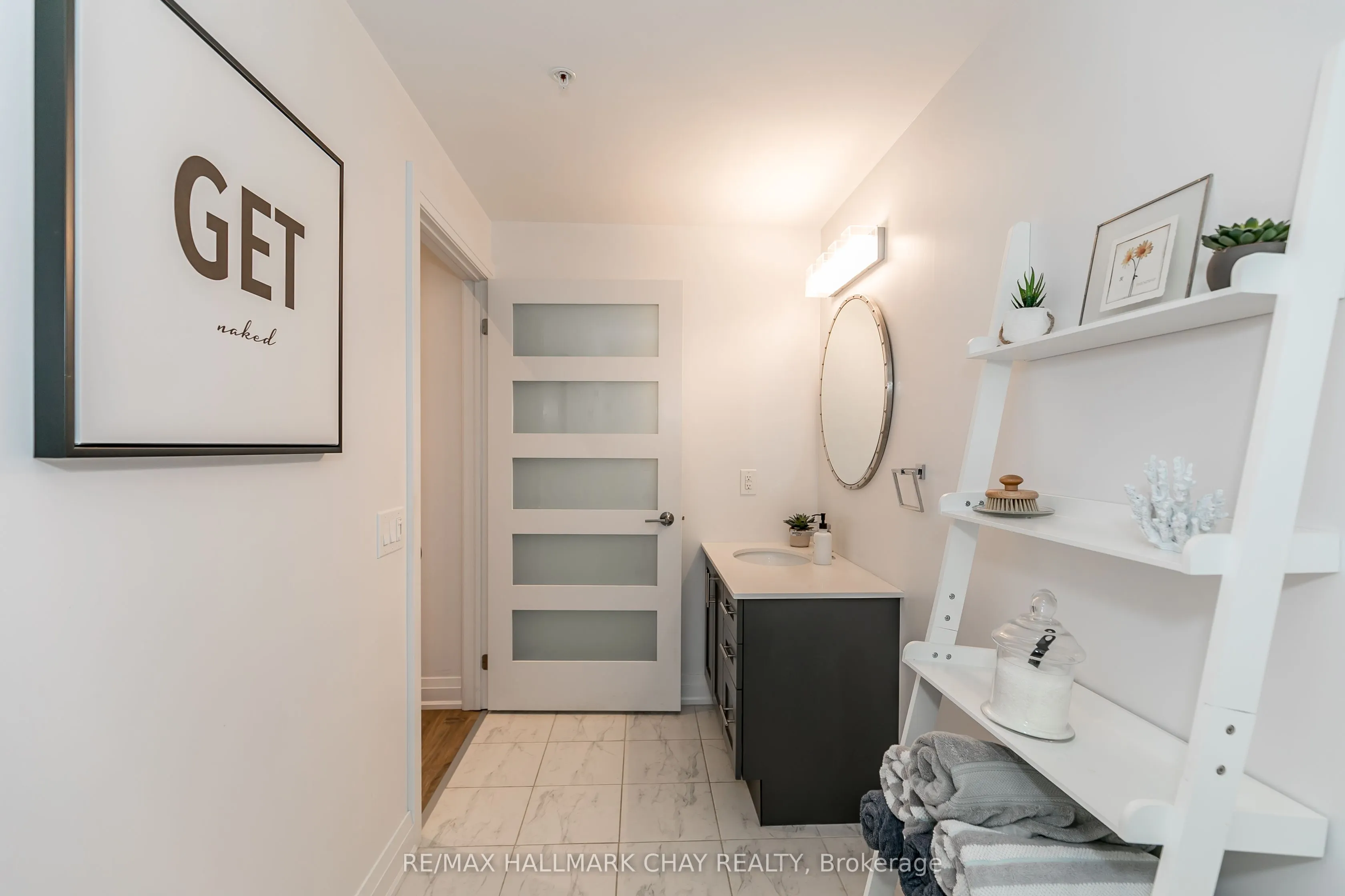 304 Essa Road, #607