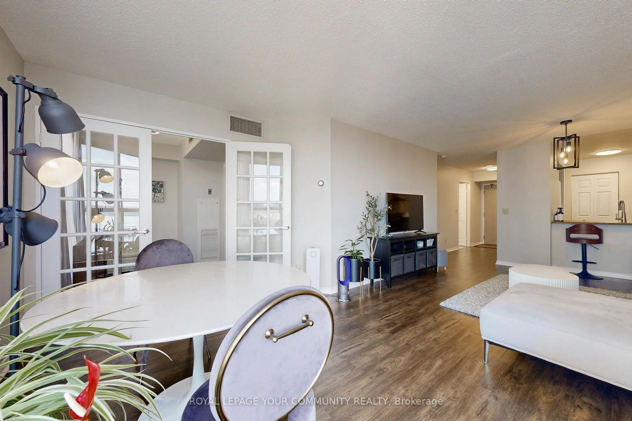 150 Dunlop Street E, #504