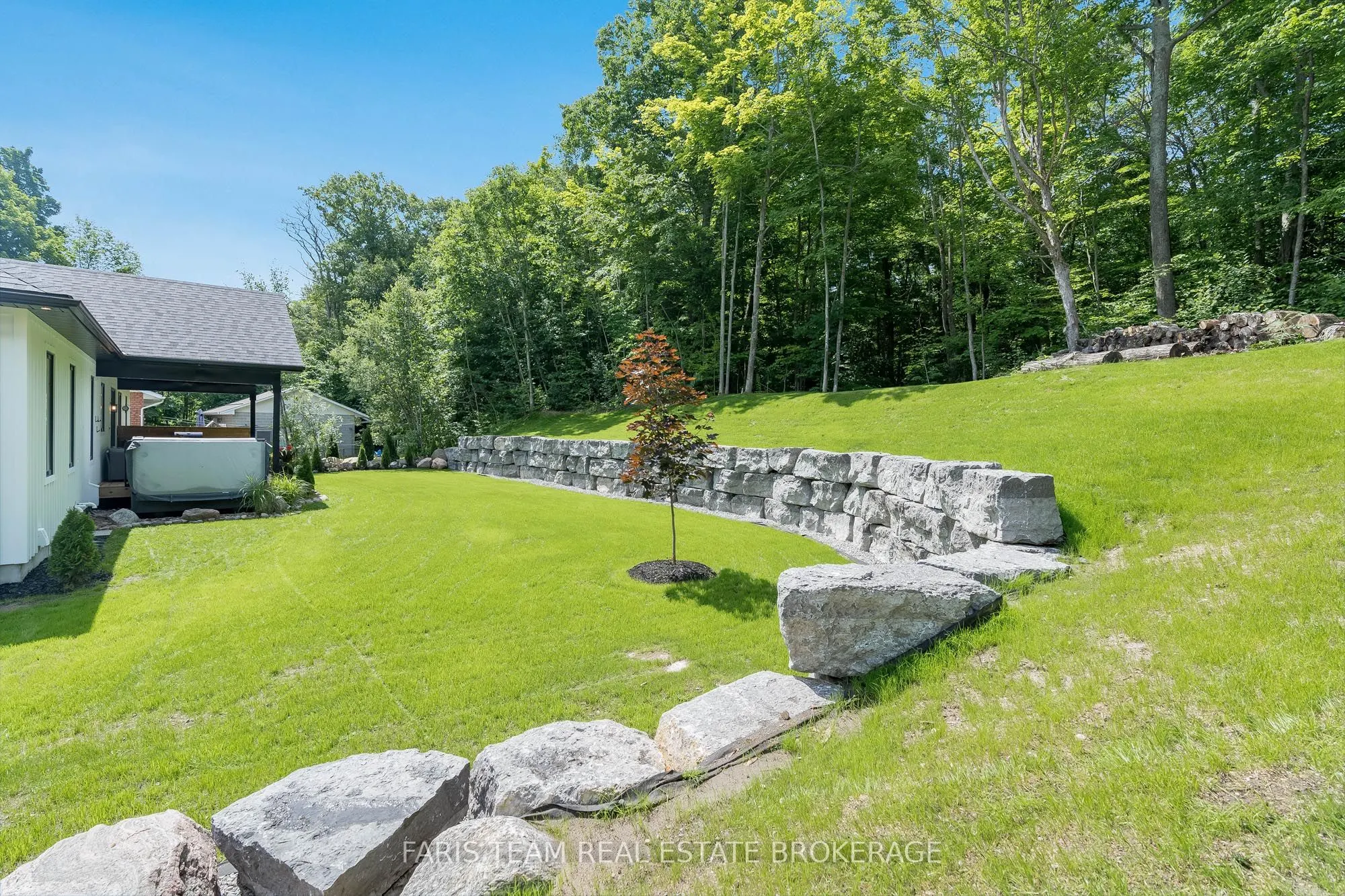 1532 Champlain Road