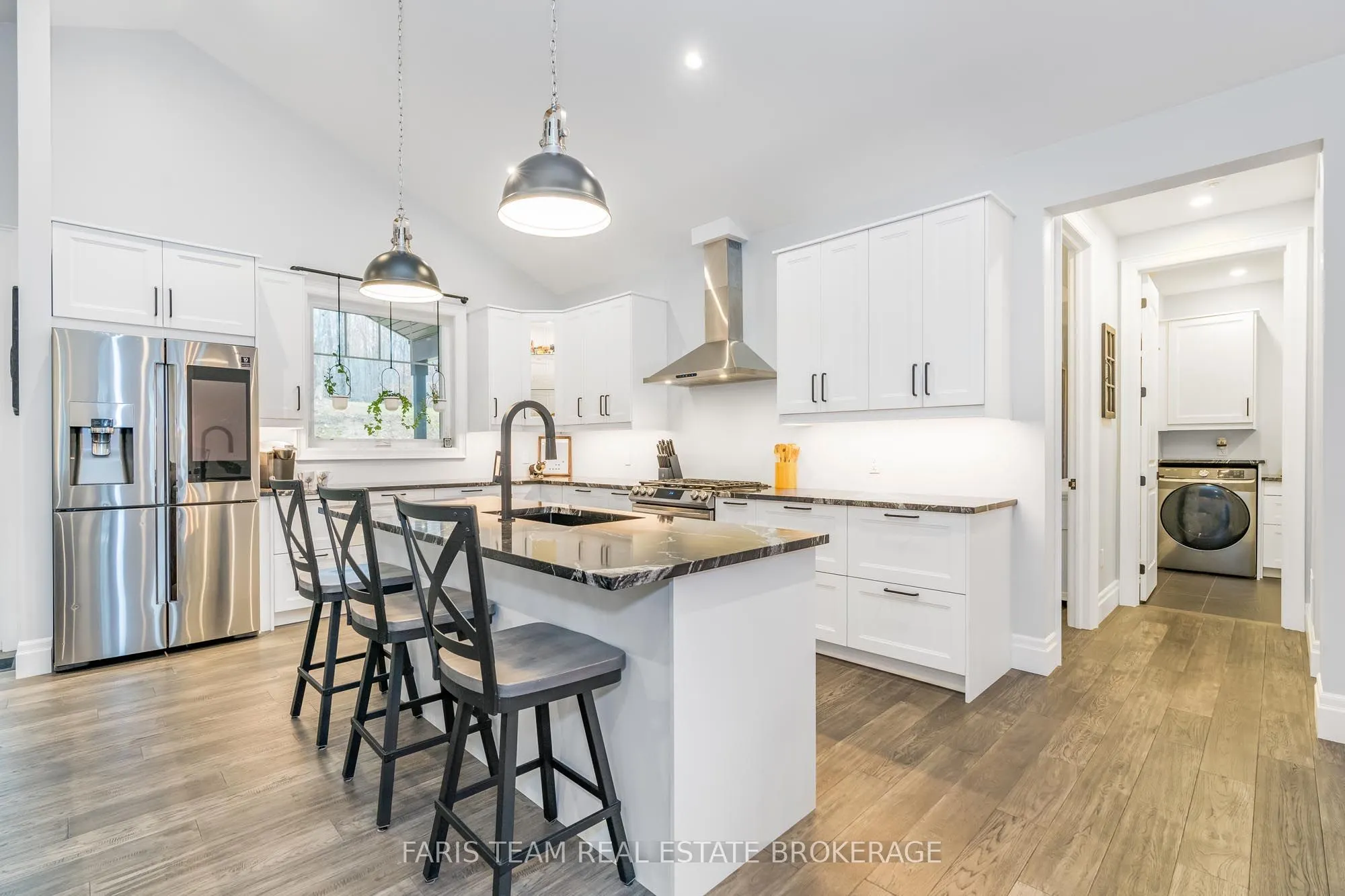 1532 Champlain Road