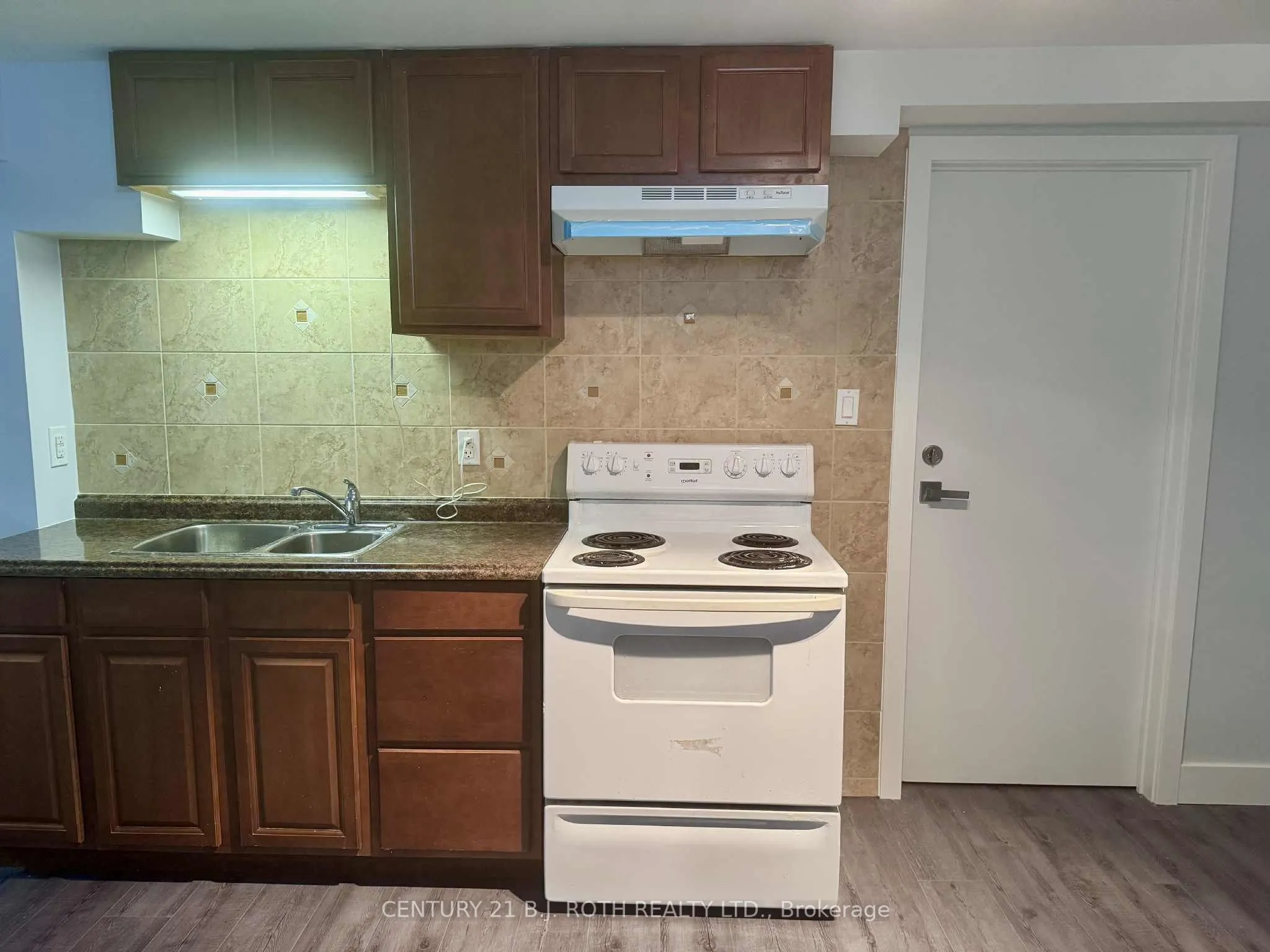 29 Irwin Drive, #Lower