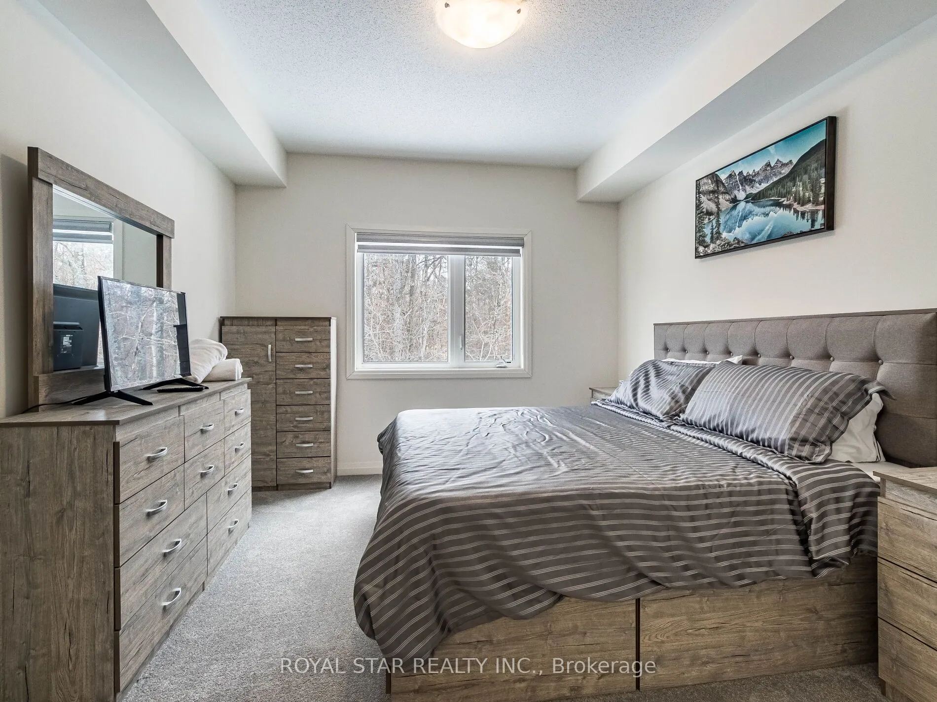 22 Lahey Crescent