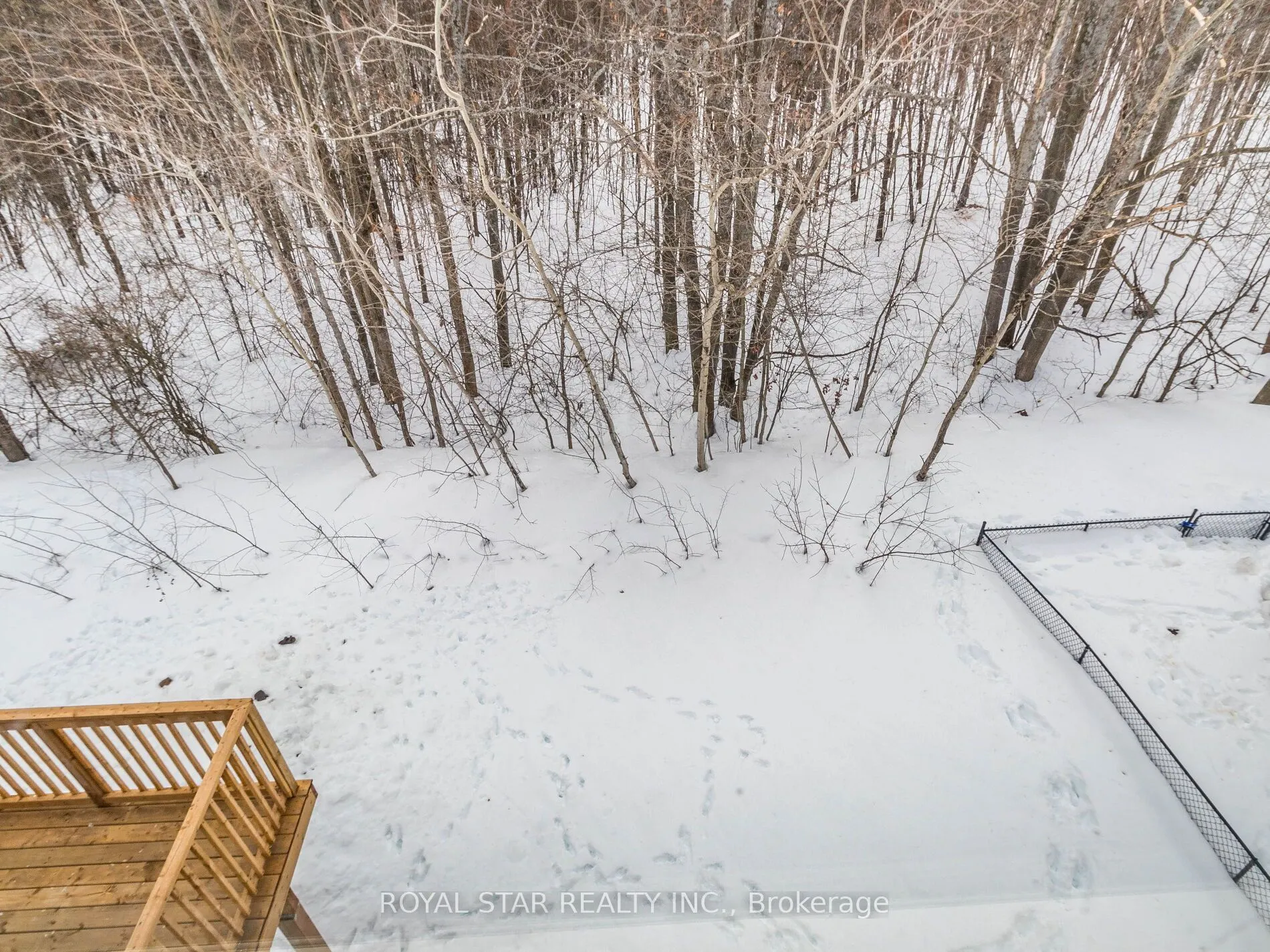 22 Lahey Crescent