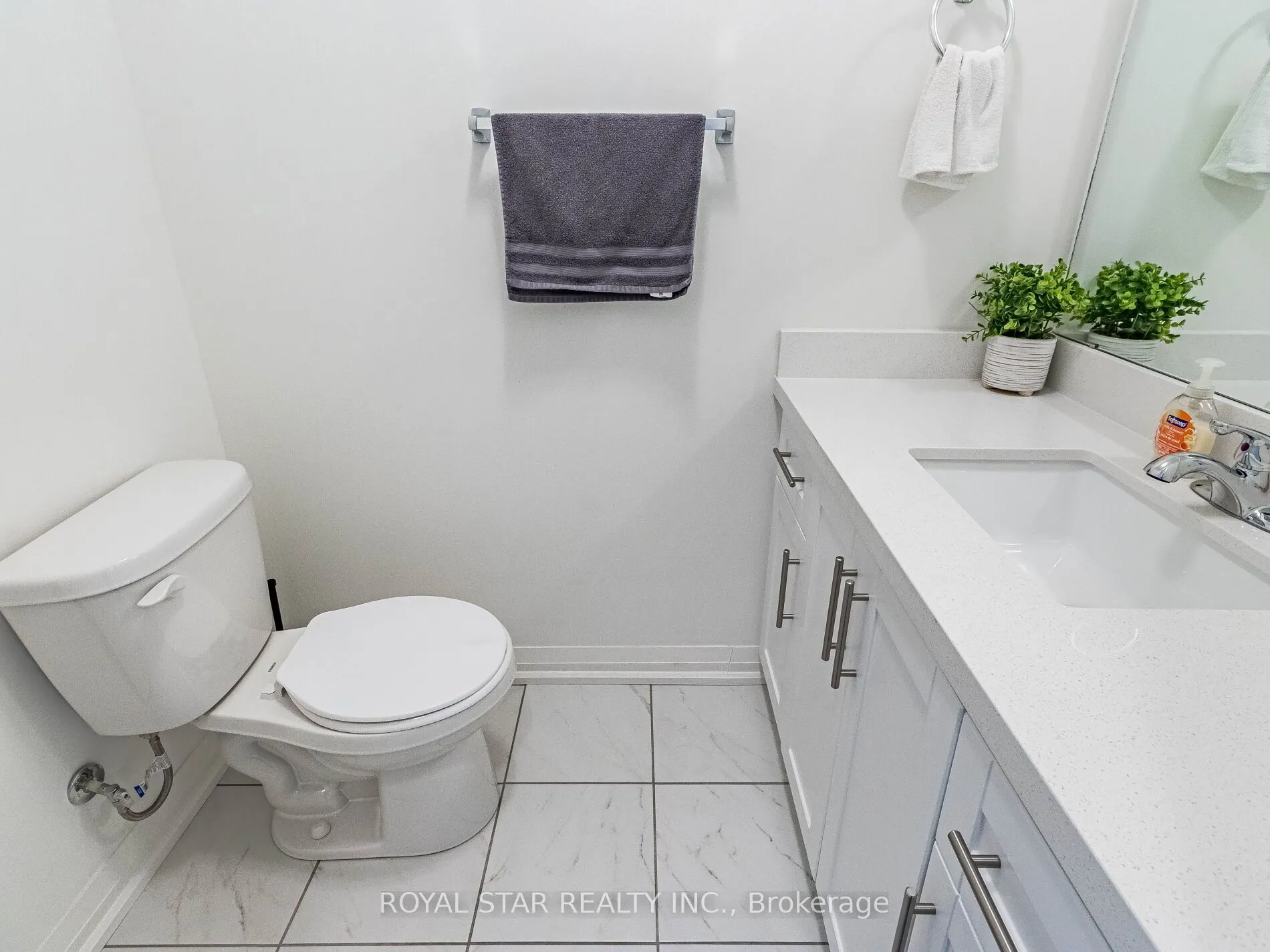 22 Lahey Crescent
