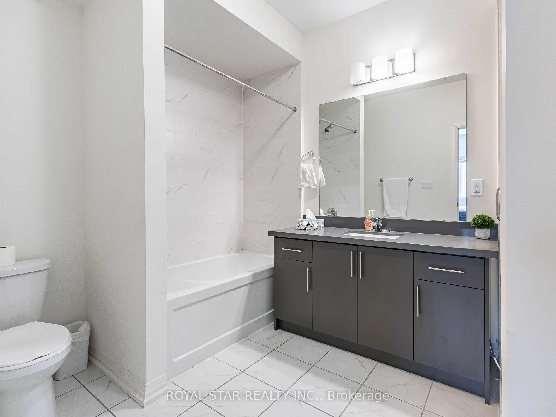 22 Lahey Crescent