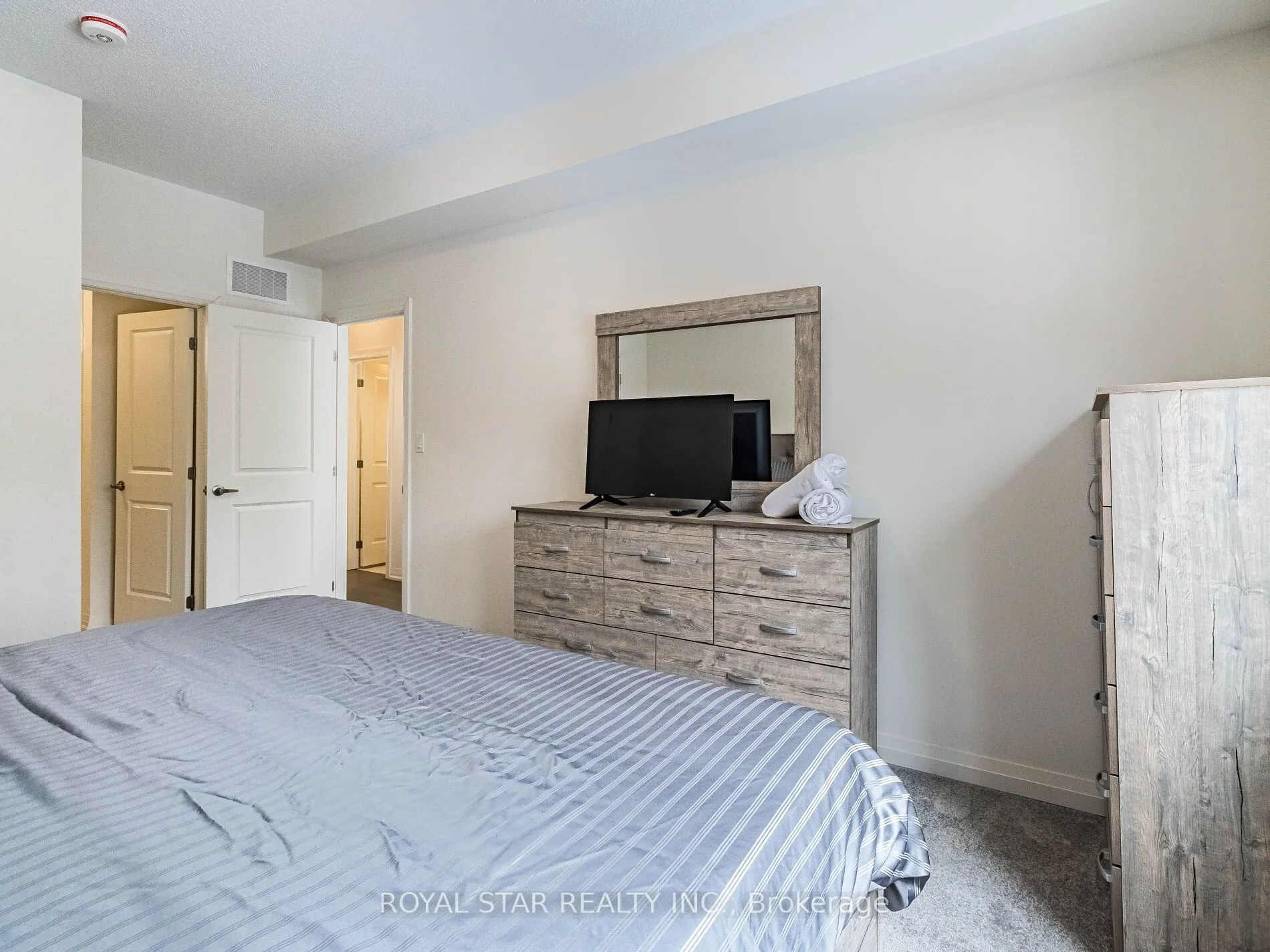 22 Lahey Crescent