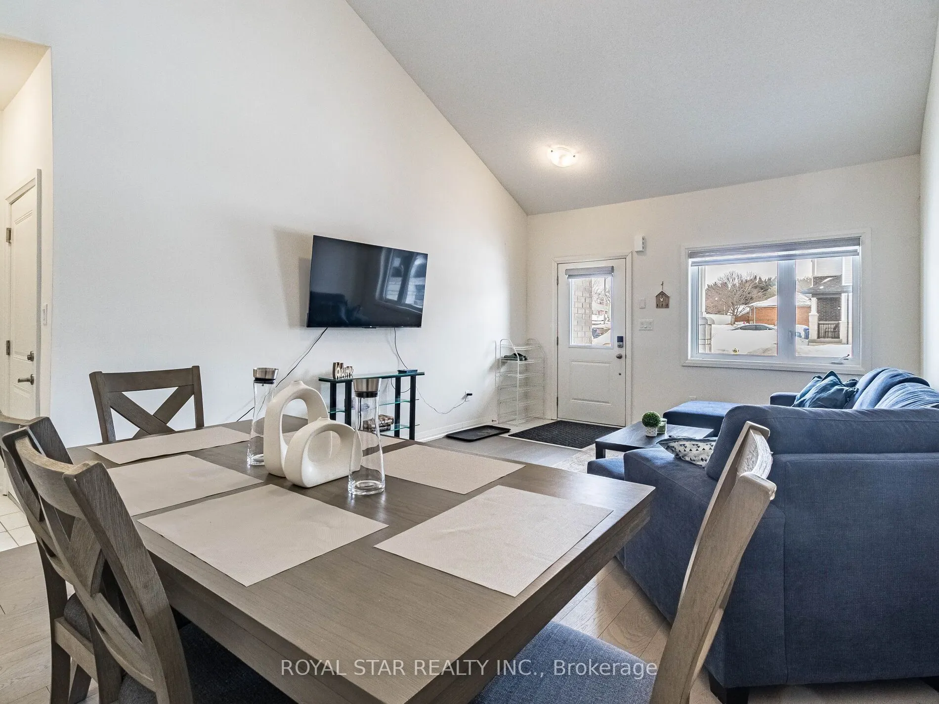 22 Lahey Crescent