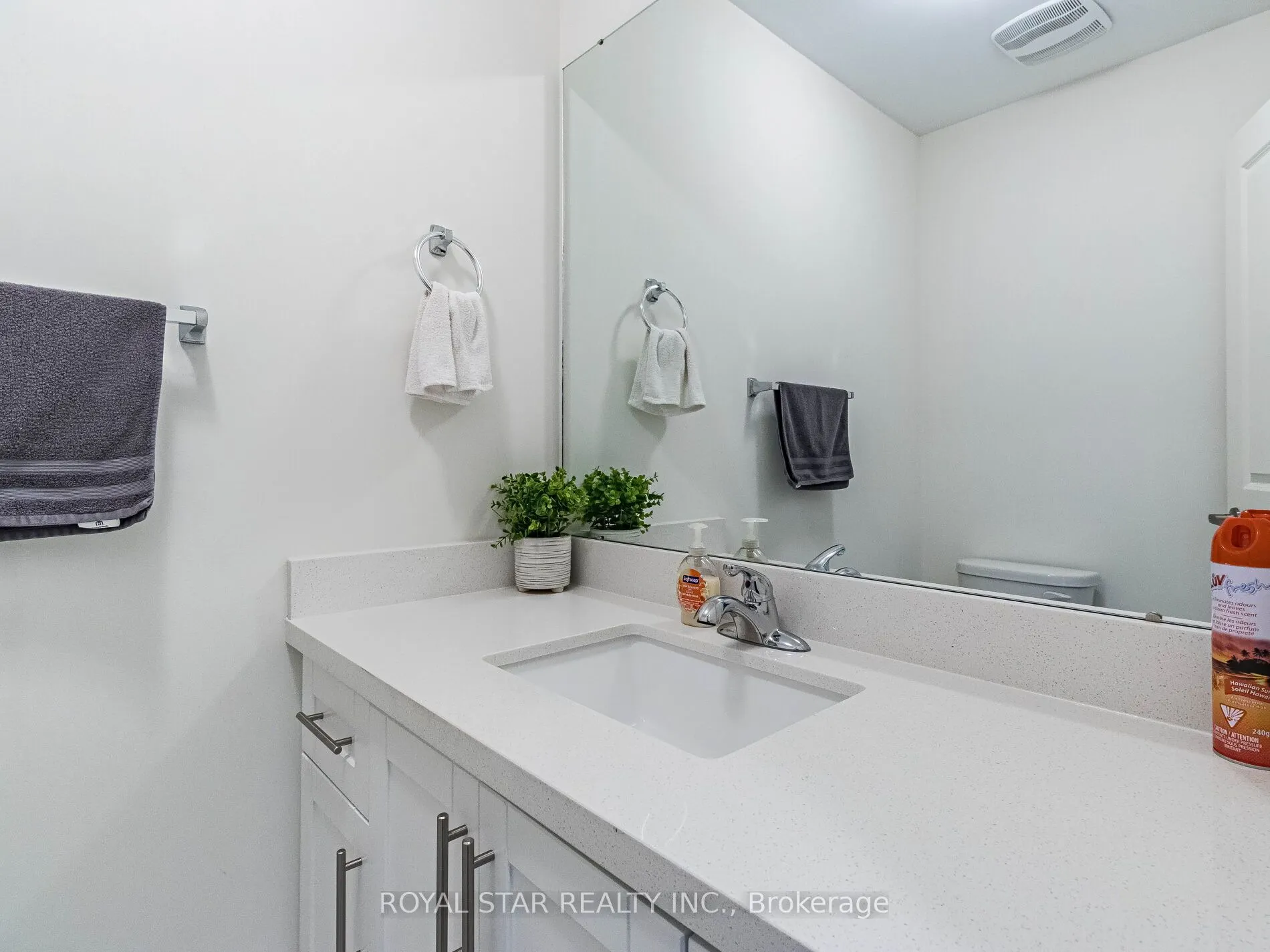 22 Lahey Crescent