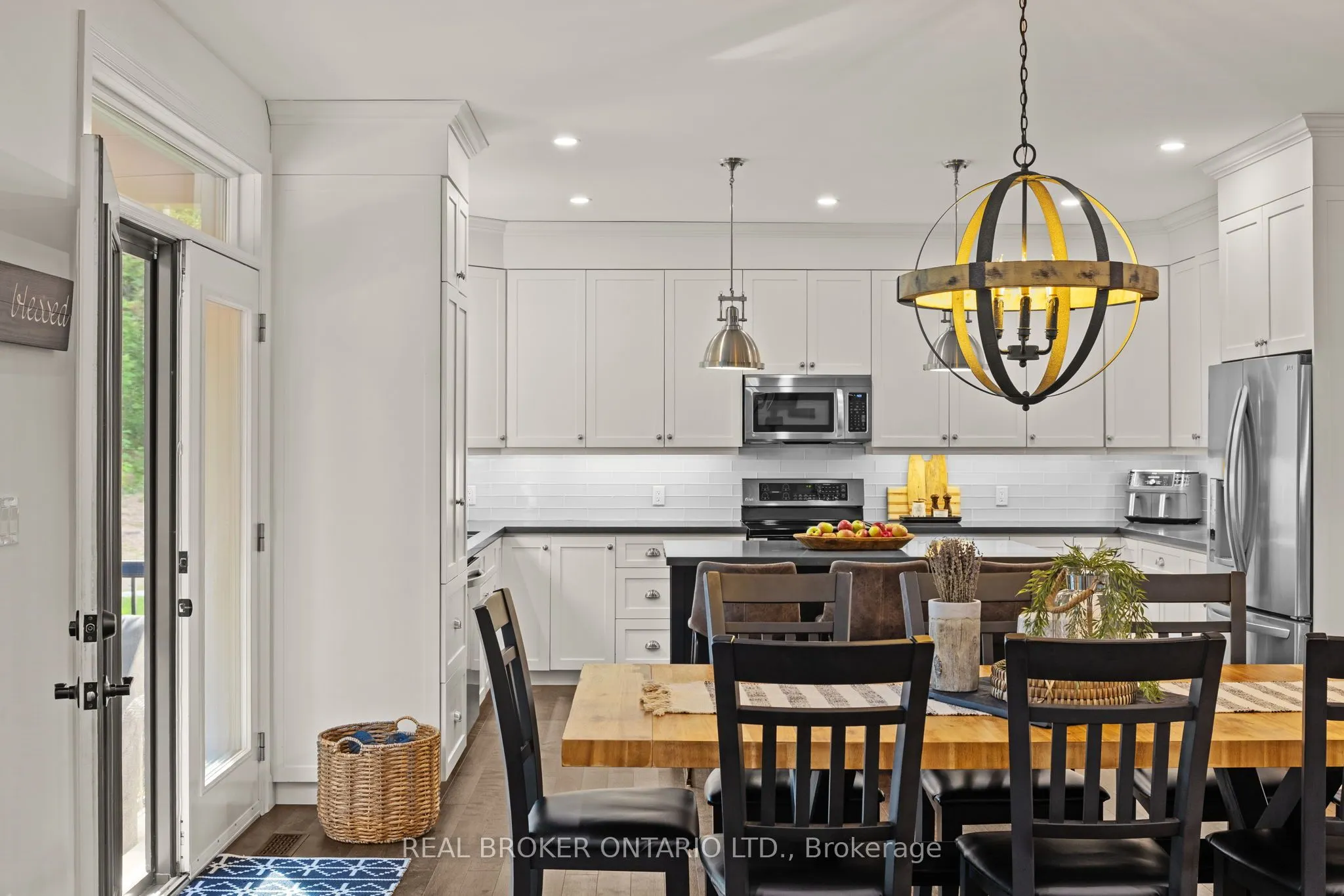 49 Sydenham Trail W