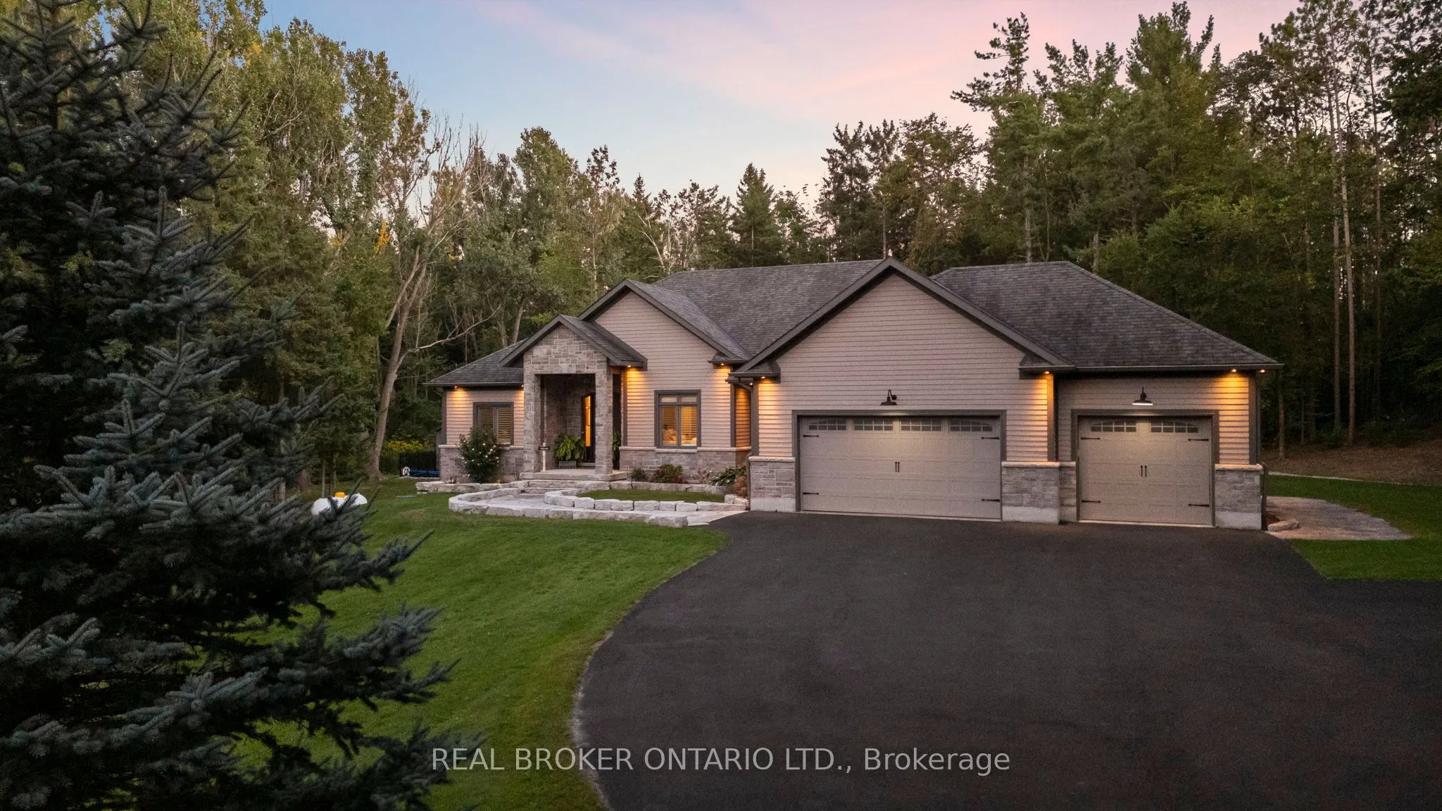 49 Sydenham Trail W