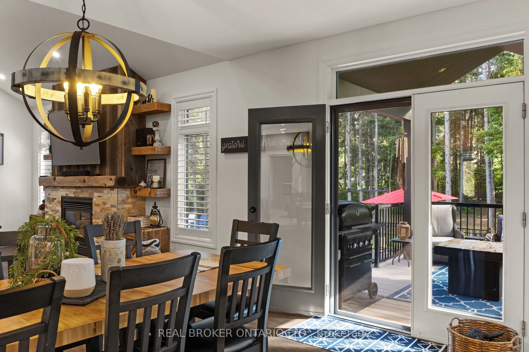 49 Sydenham Trail W