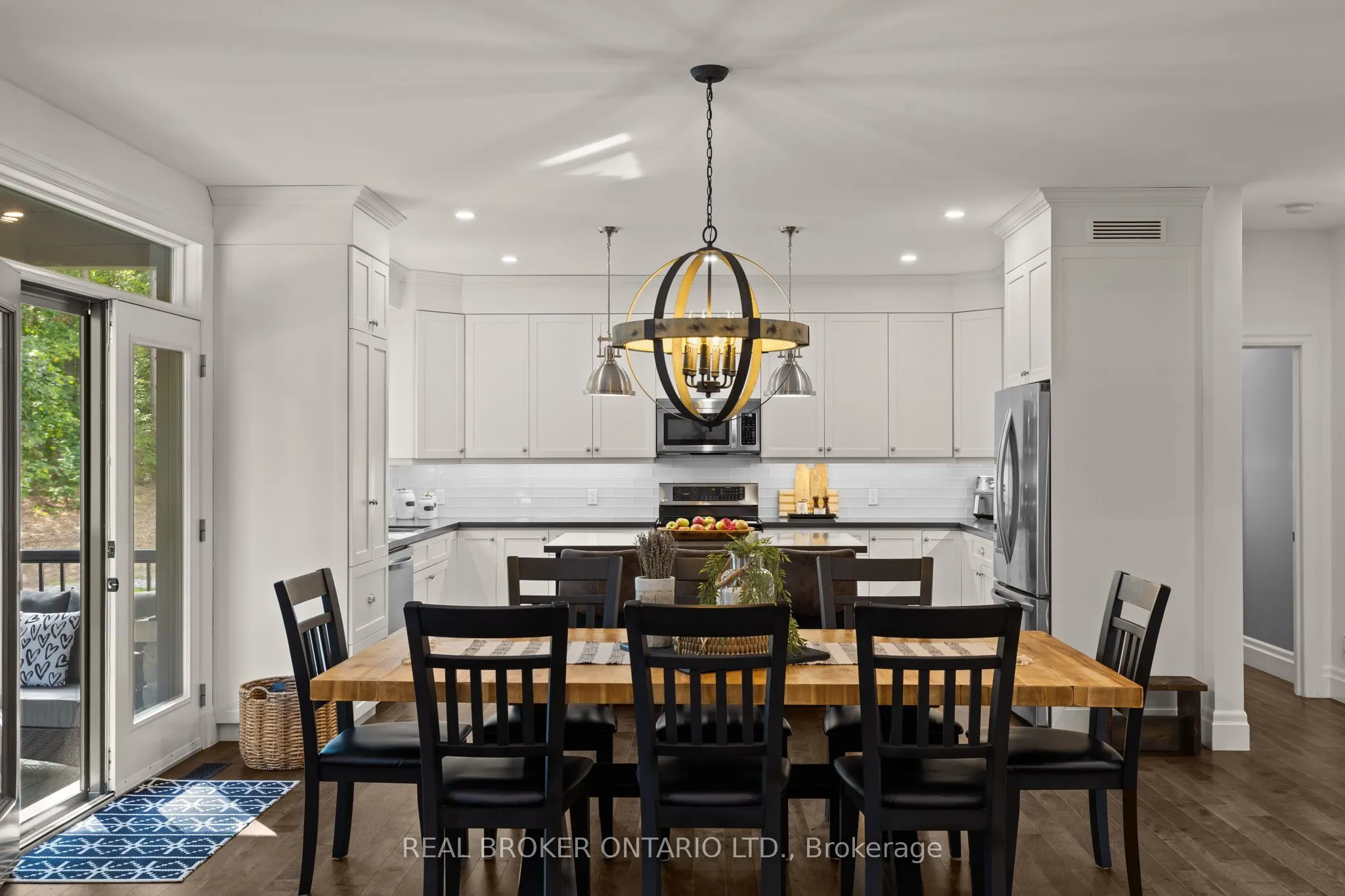 49 Sydenham Trail W