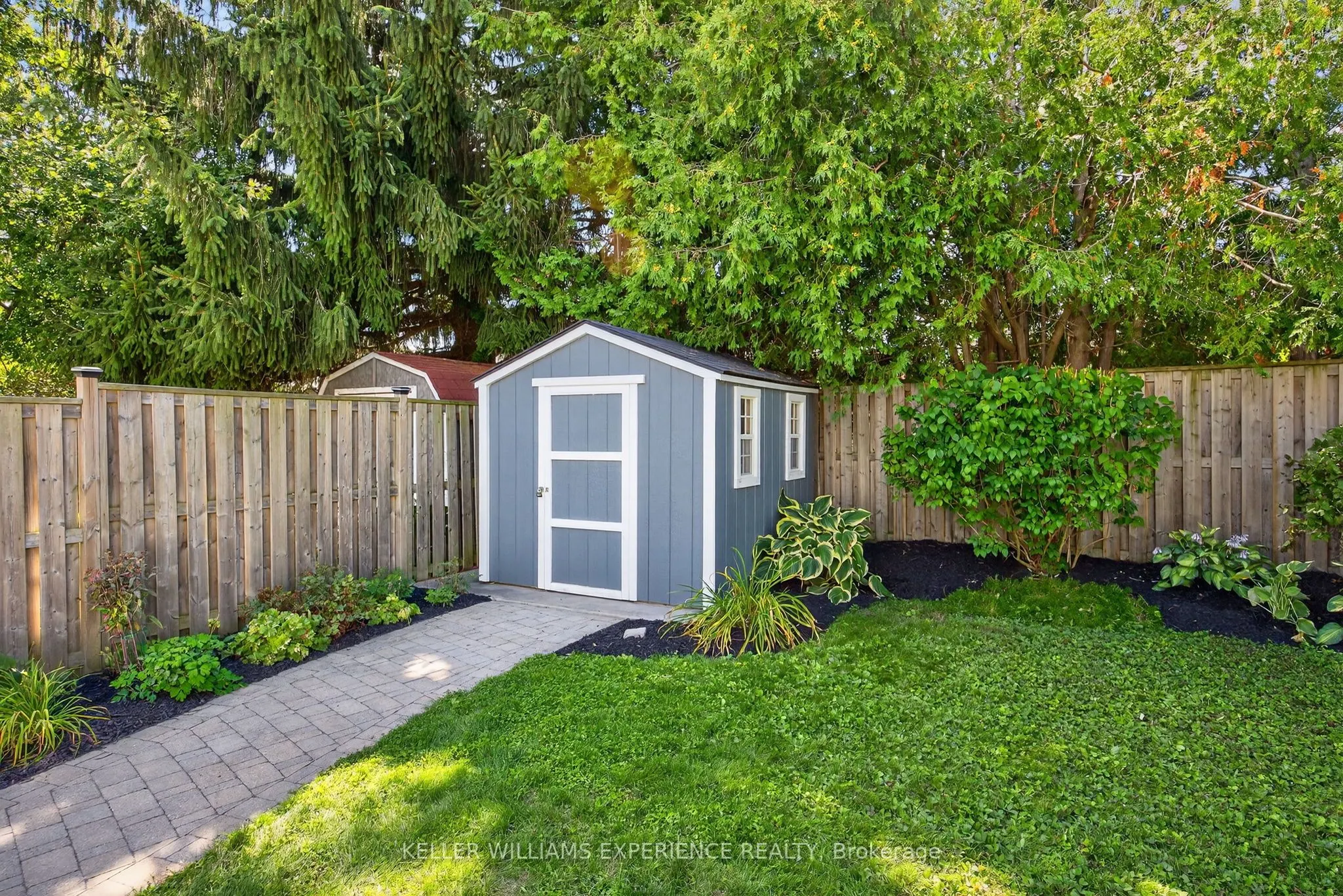 38 Assiniboine Drive