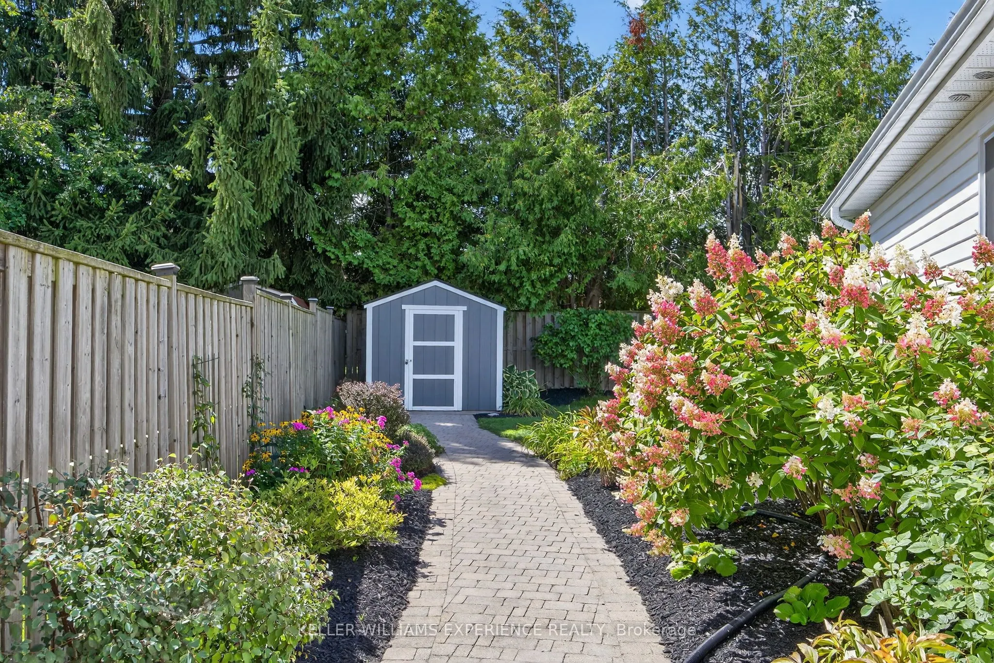 38 Assiniboine Drive