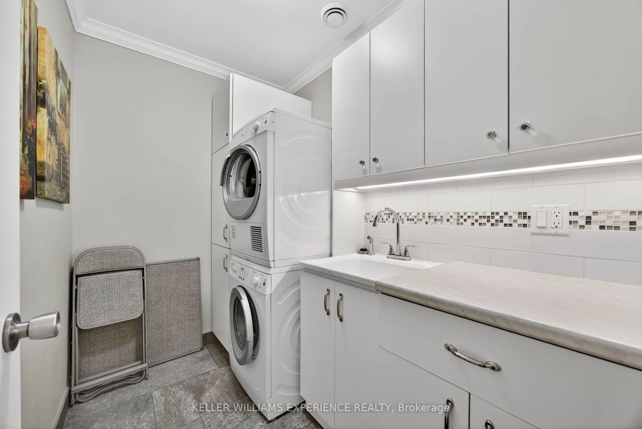38 Assiniboine Drive