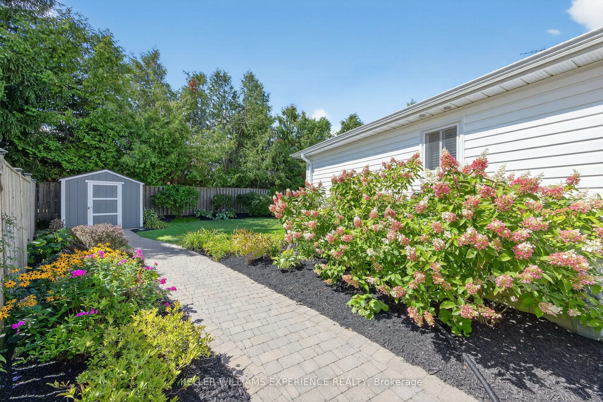 38 Assiniboine Drive