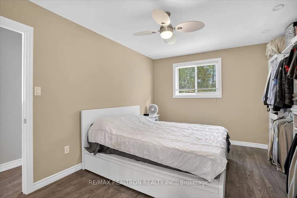 48 Roslyn Road