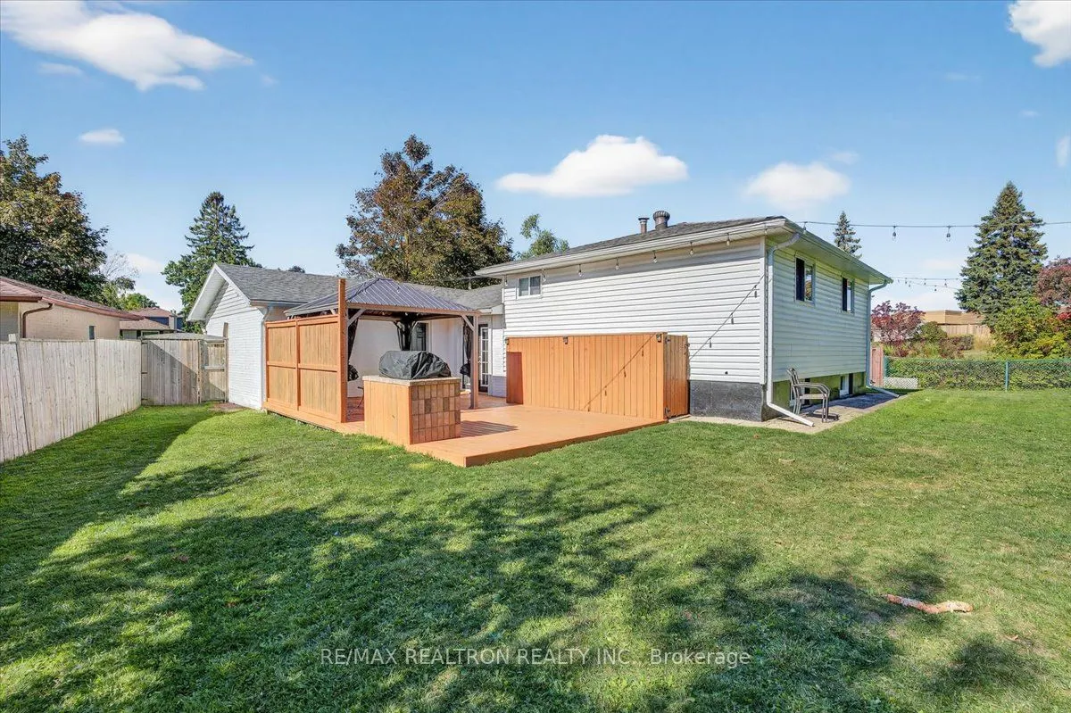 48 Roslyn Road