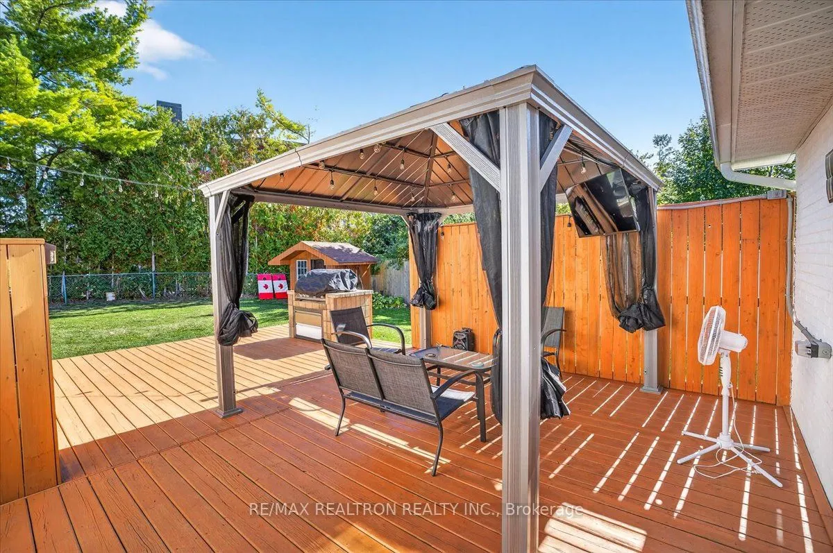 48 Roslyn Road
