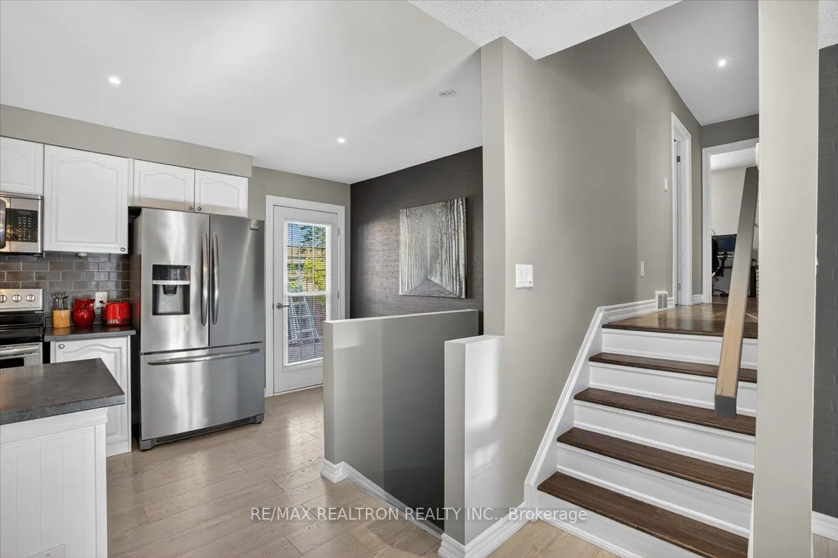 48 Roslyn Road