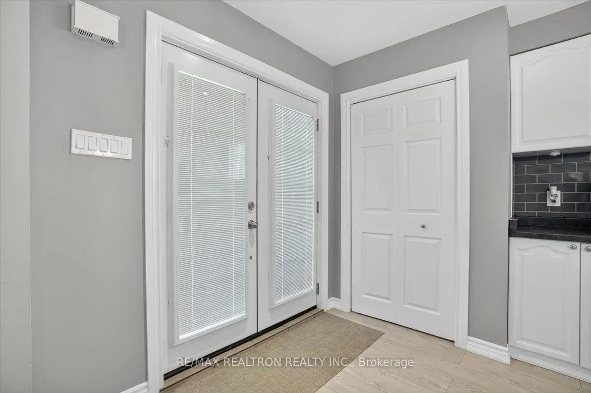 48 Roslyn Road