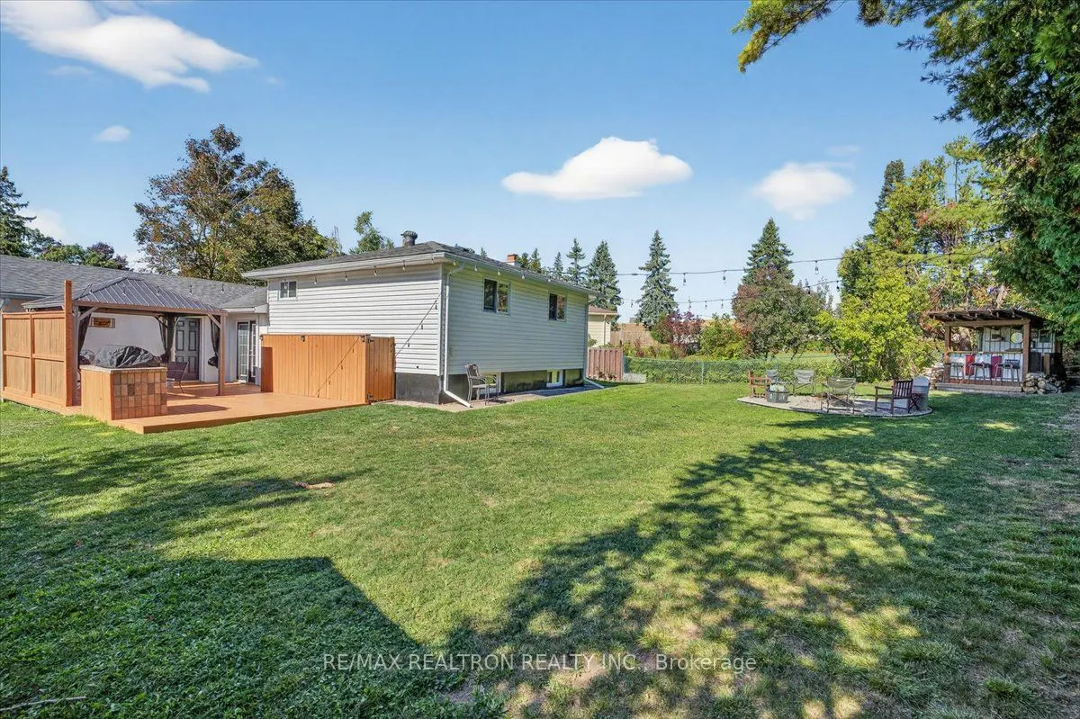 48 Roslyn Road