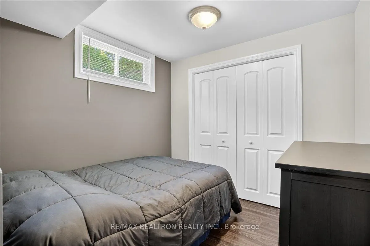 48 Roslyn Road