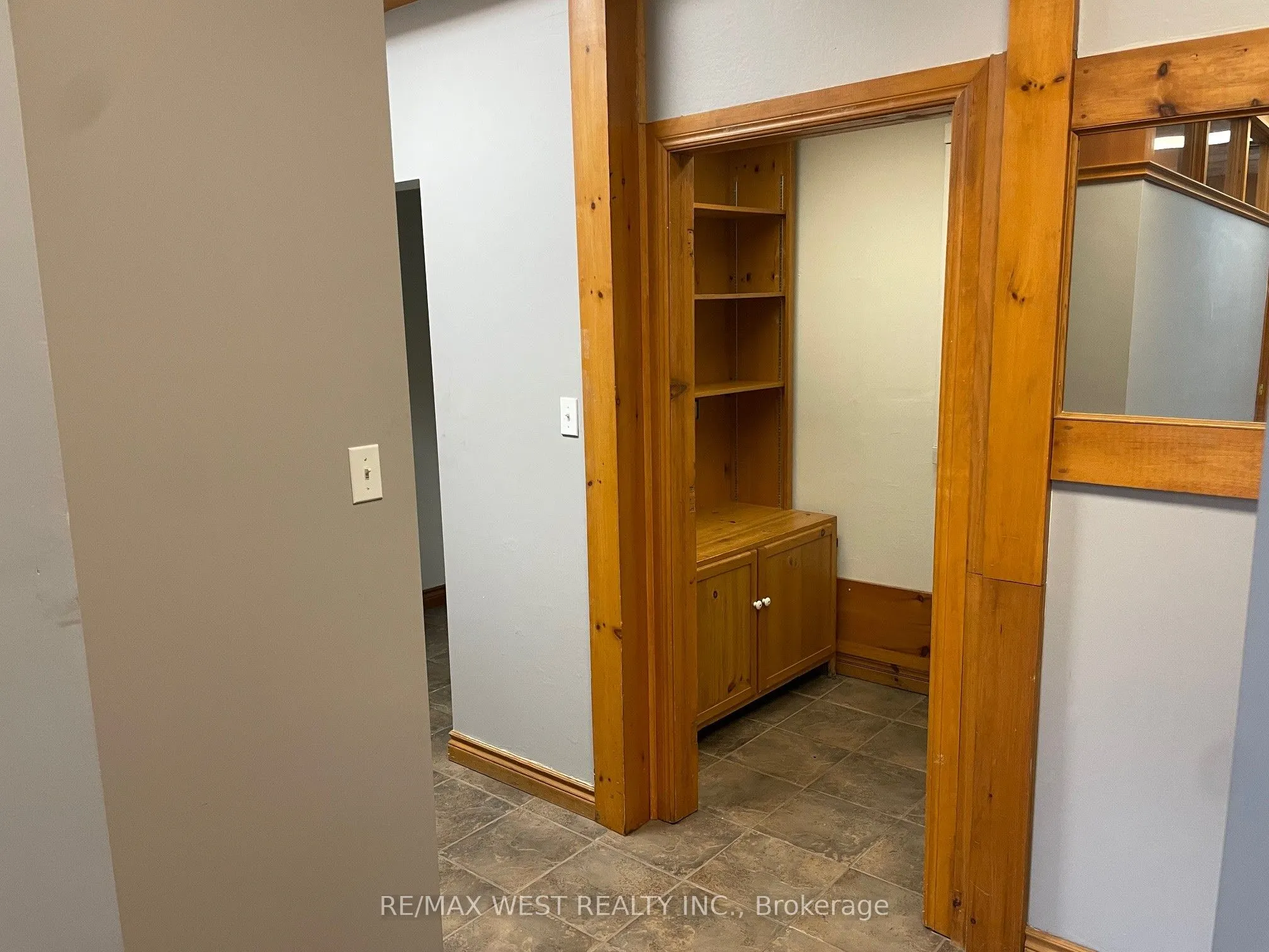 64 Mississauga Street, #6