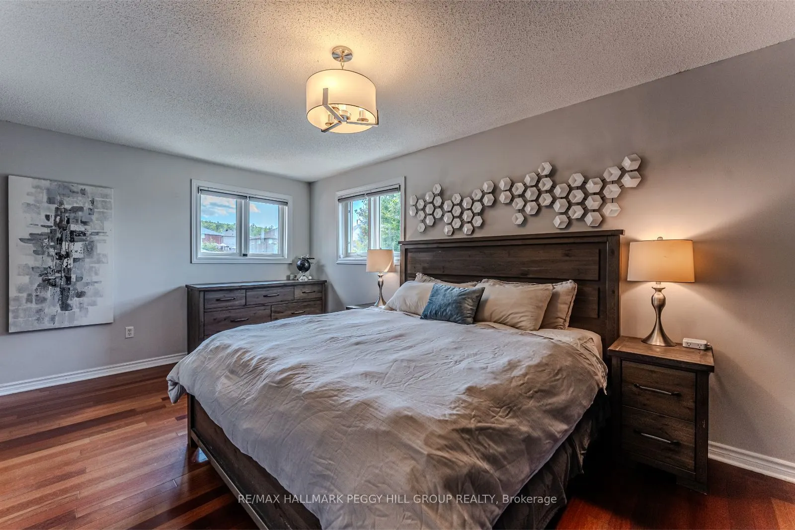 6 Laurelwood Lane