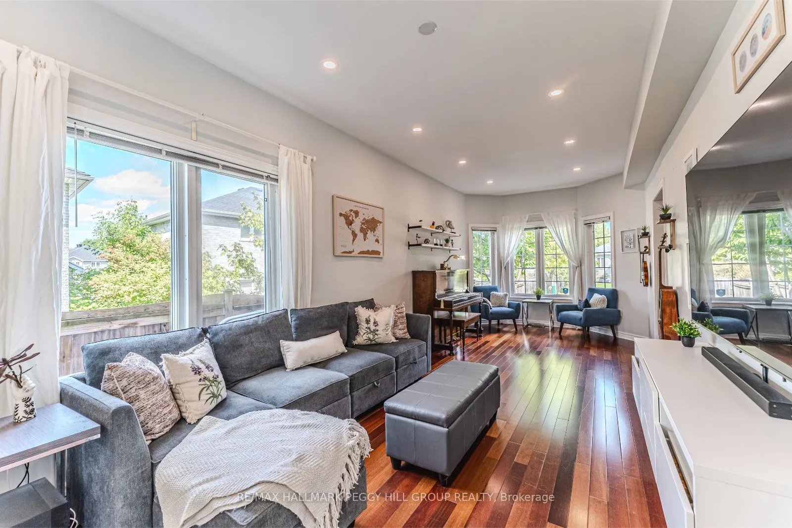 6 Laurelwood Lane