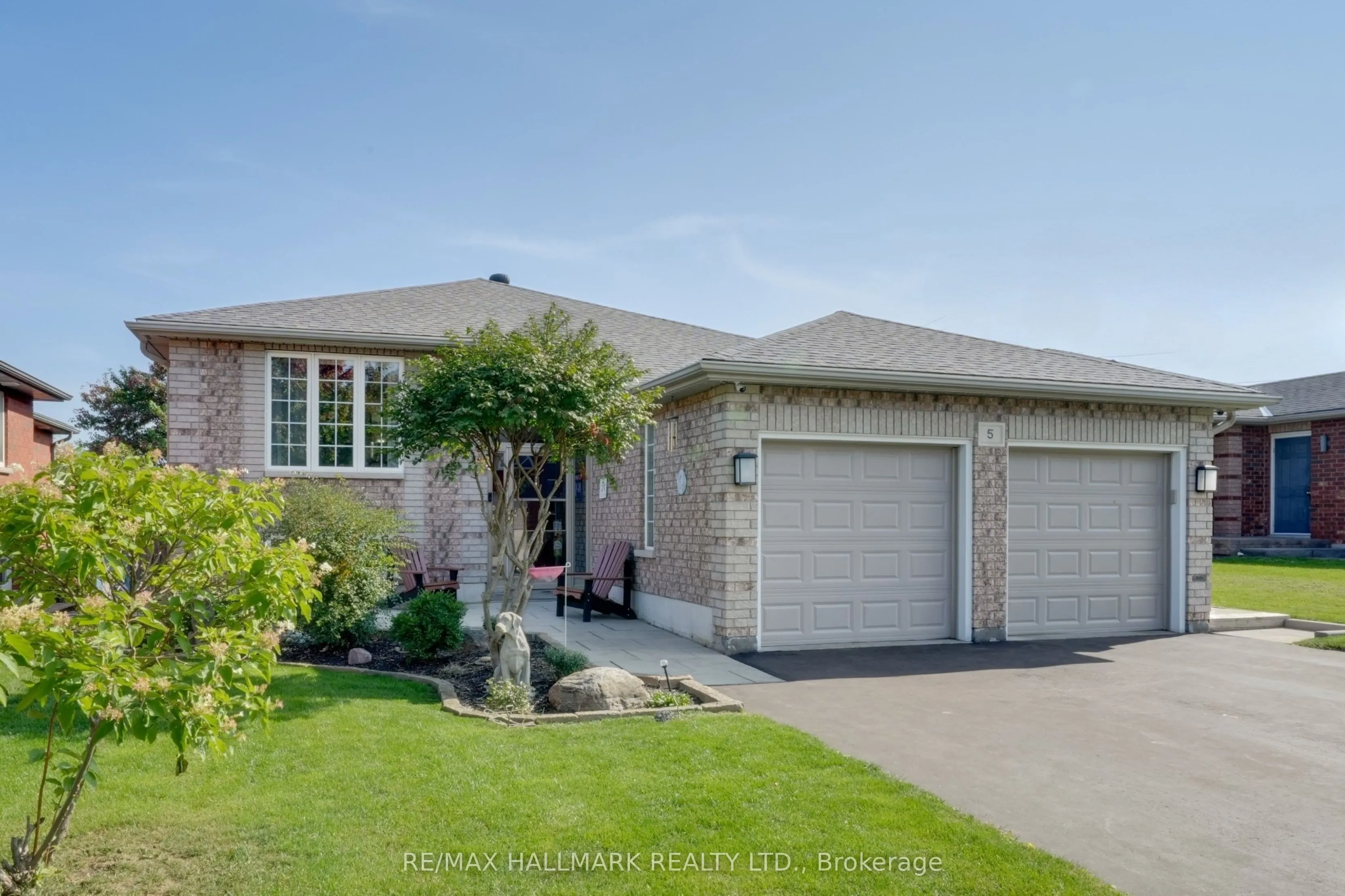 5 Pacific Avenue