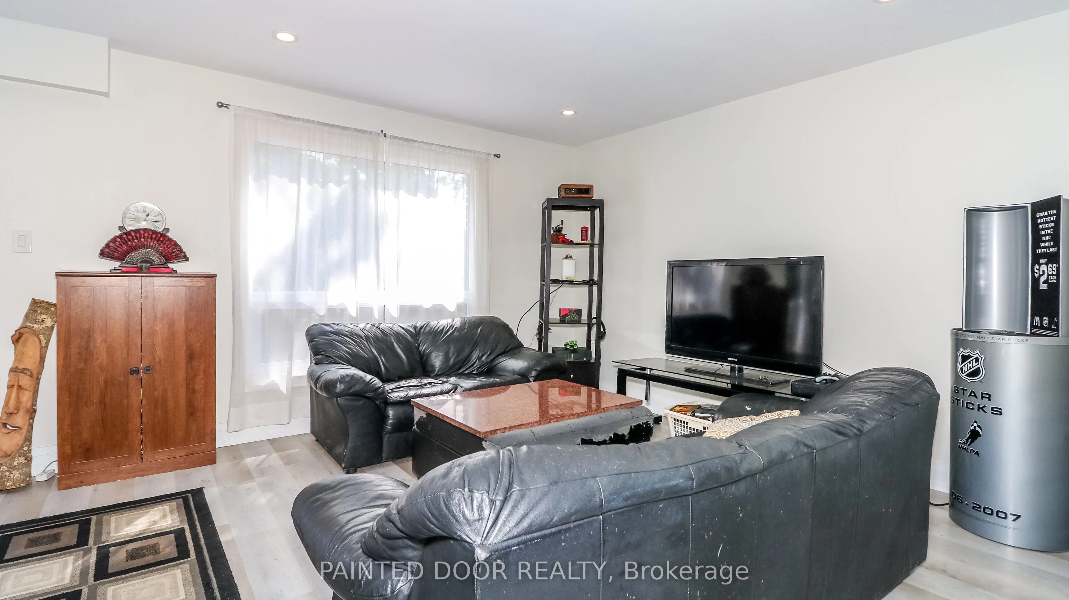 33B Cundles Road E