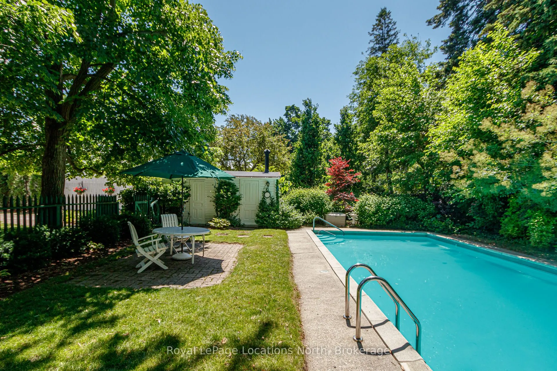 284 Maple Street