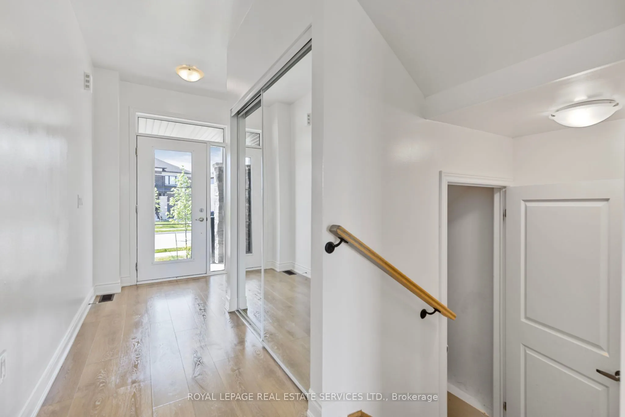 28 Union Boulevard