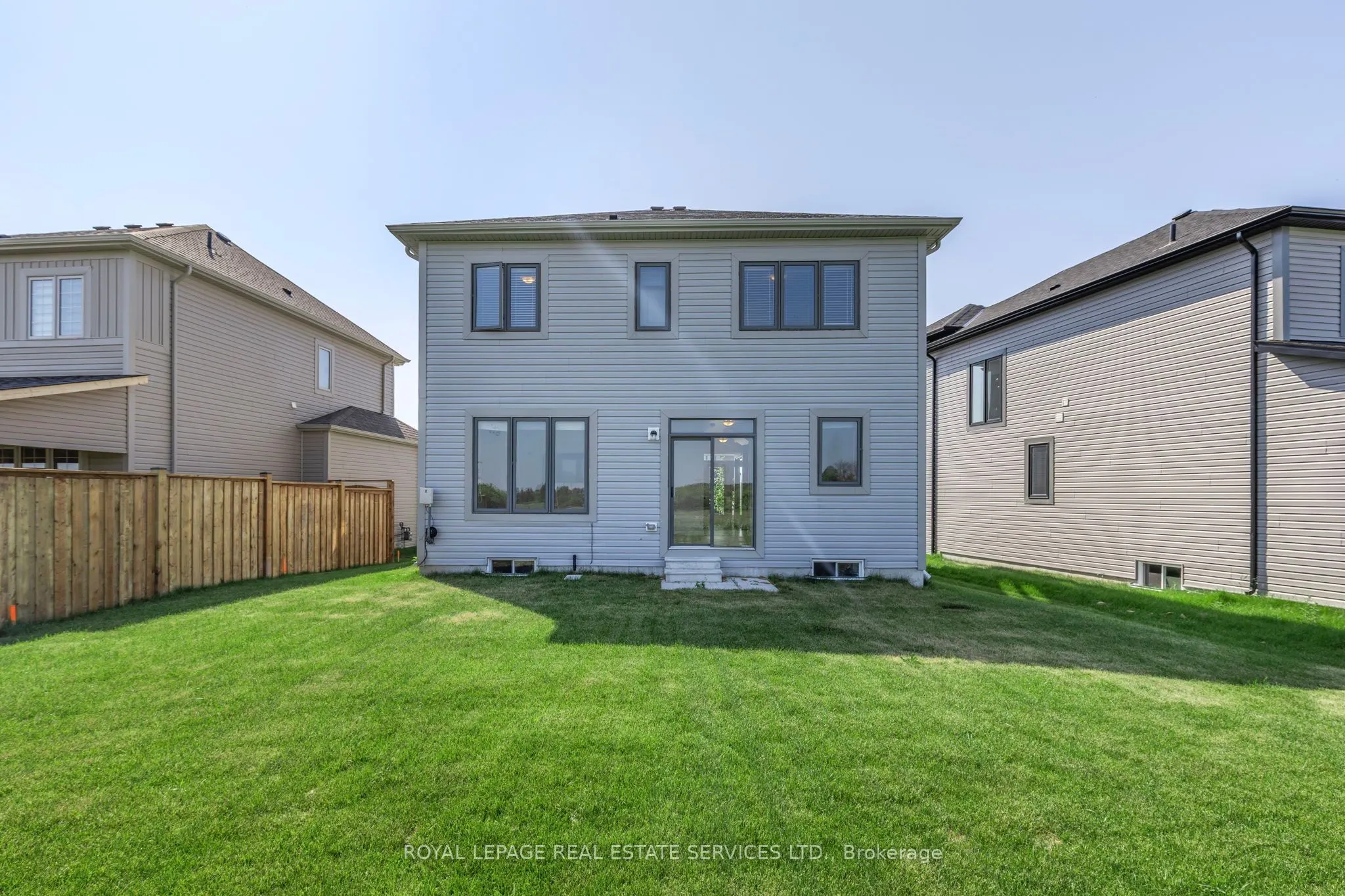 28 Union Boulevard