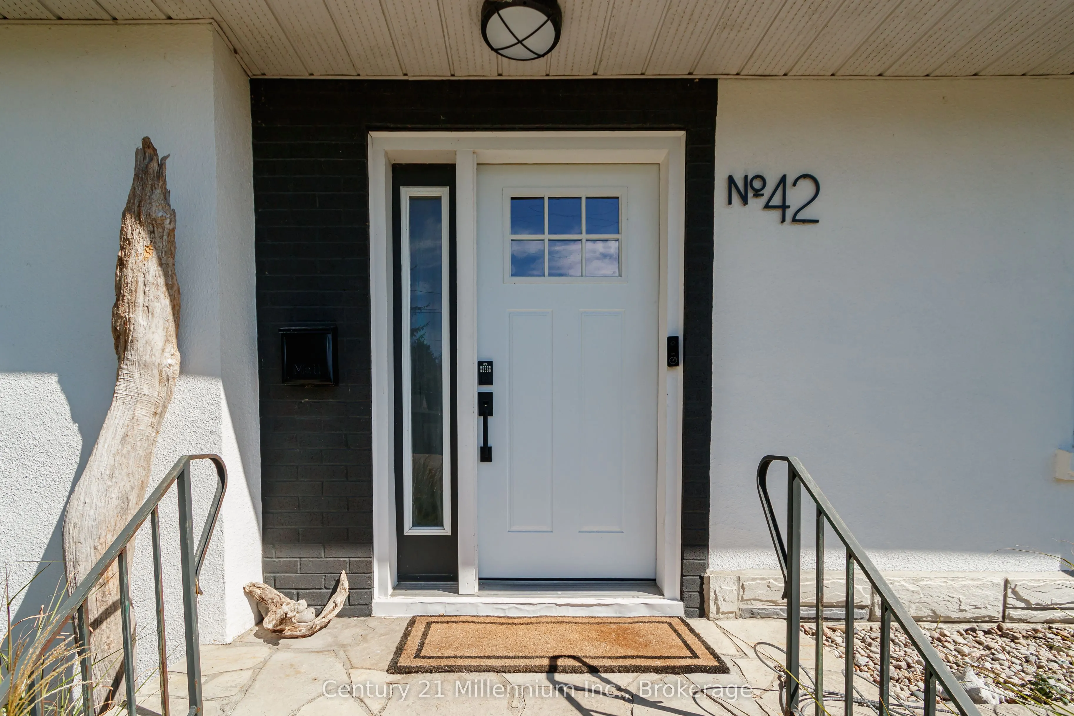 42 NIAGARA Street