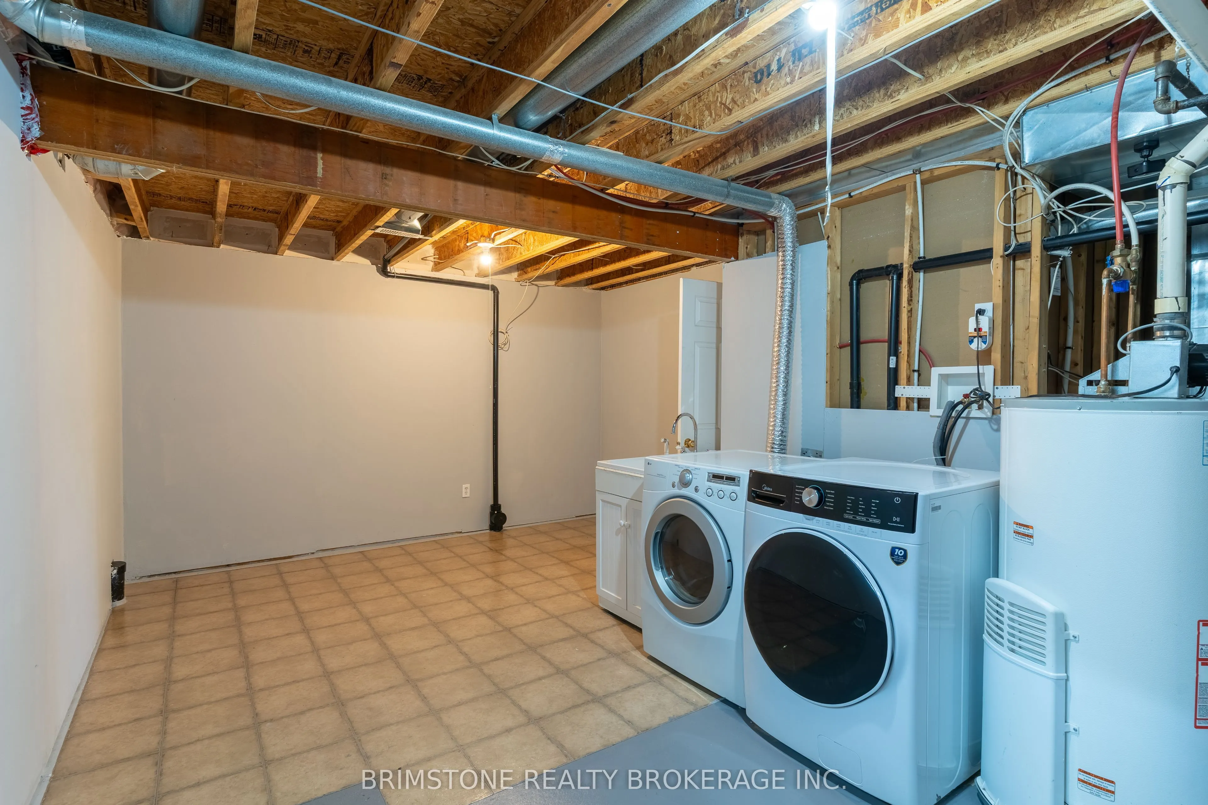 175 Stanley Street, #9
