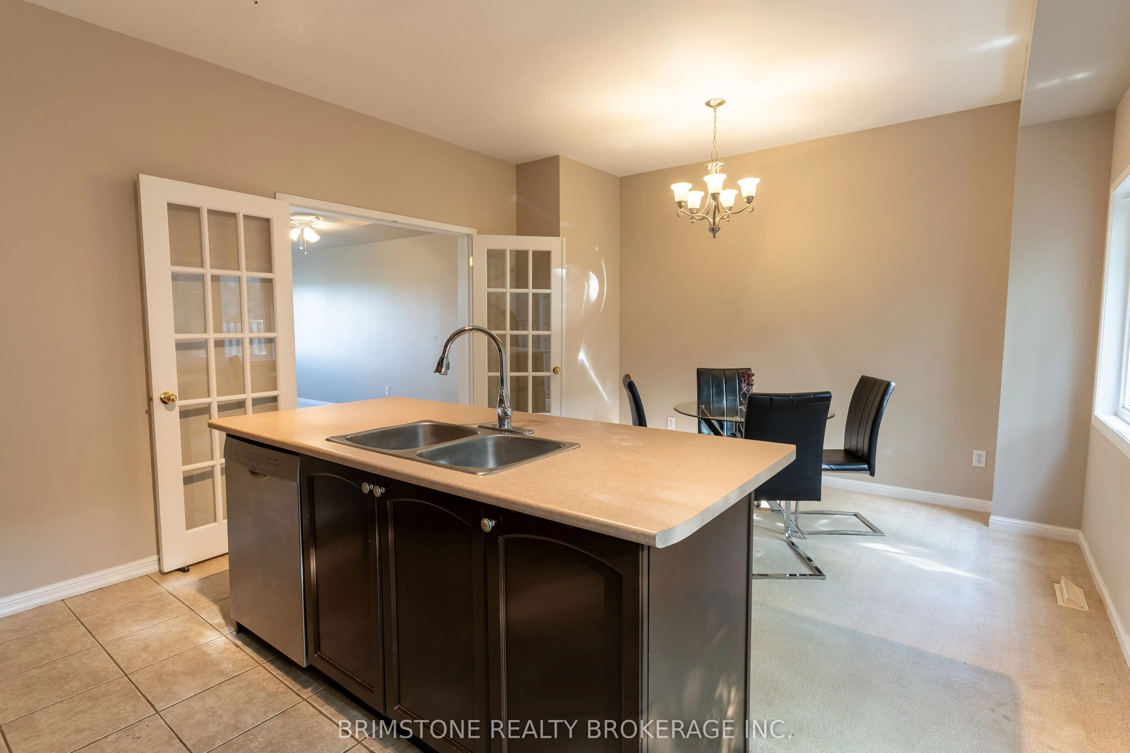 175 Stanley Street, #9