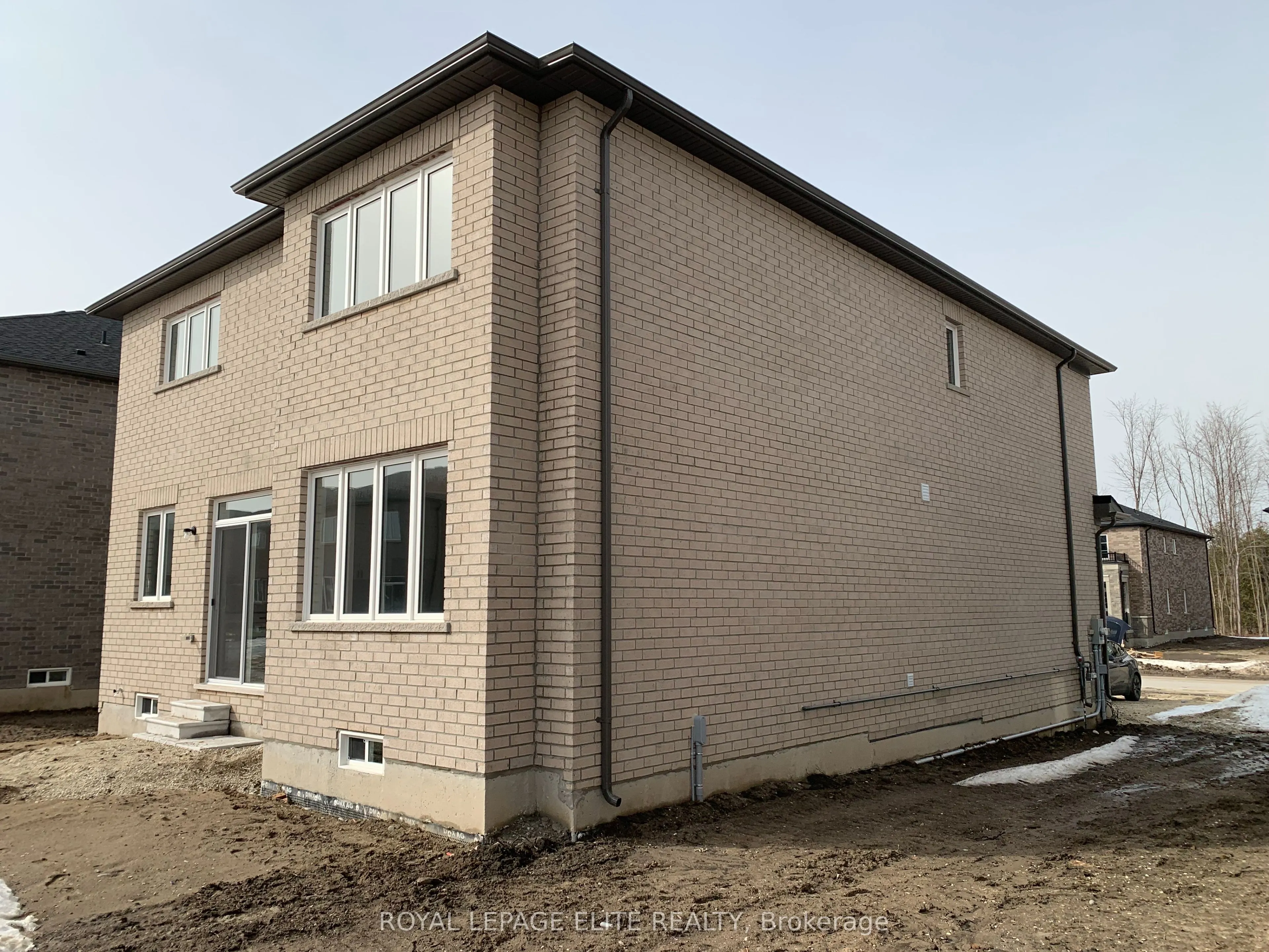 23 Amber Drive